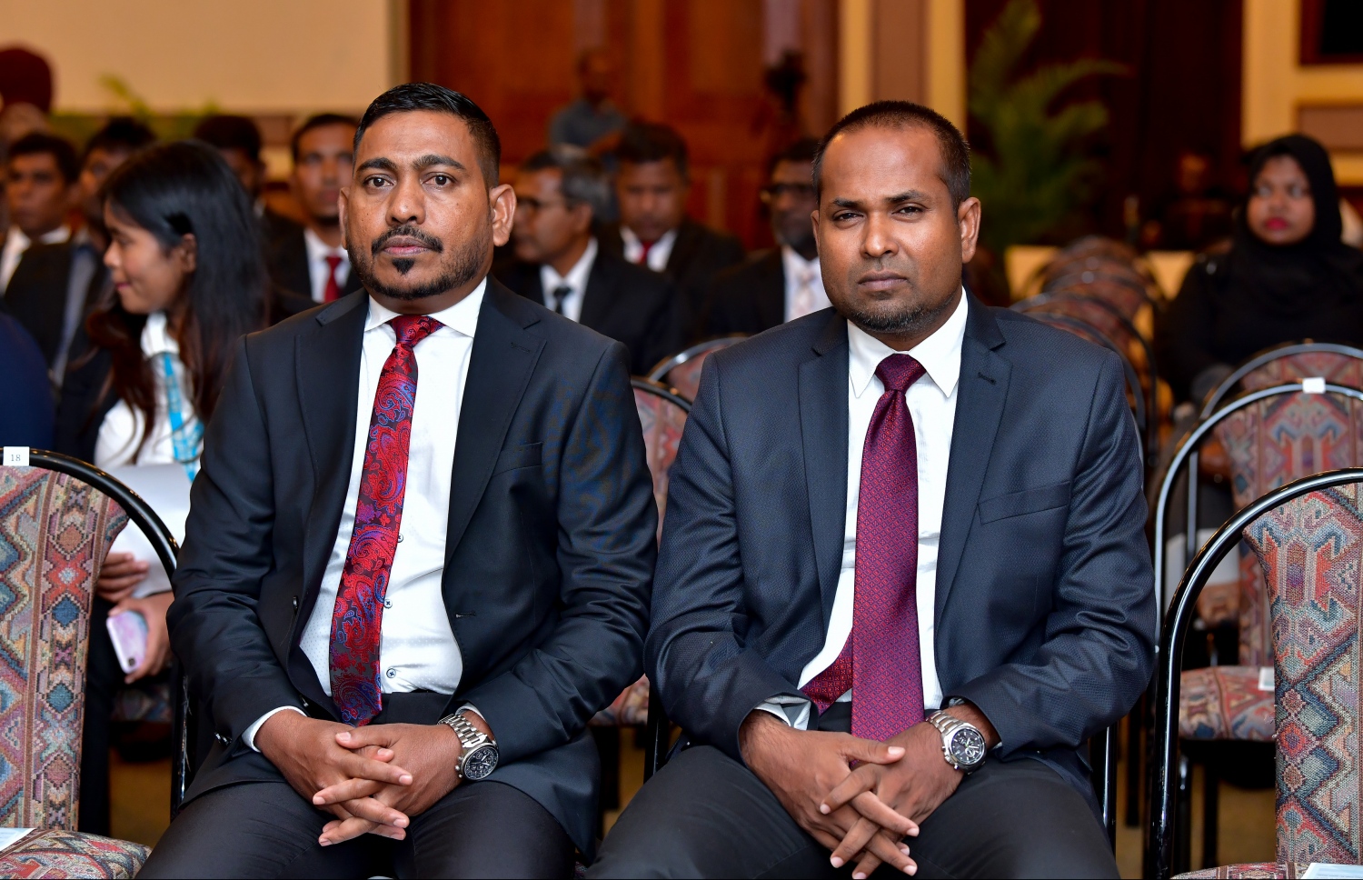 ބަނޑޮސް އައިލެންޑް ރިސޯޓު: ސެޕްޓެމްބަރު 27، 2019- އާއިލީ އަދުލުގެ ނިޒާމު ހަރުދަނާ ކުރުމަށް "ޖުޑިޝަލް ސިމްފޯޒިއަމް އޮން ފެމިލީ ޖަސްޓިސް" ގެ ނަމުގައި ކުރިއަށް ގެންދާ ކޮންފަރެންސް ފެށުމުގެ ރަސްމިއްޔާތުގައި ބައެއް ފަނޑިޔާރުން ބައިވެރިވެވަޑައިގަންނަވަނީ.---ފޮޓޯ: ނިޝާން އަލީ/މިހާރު