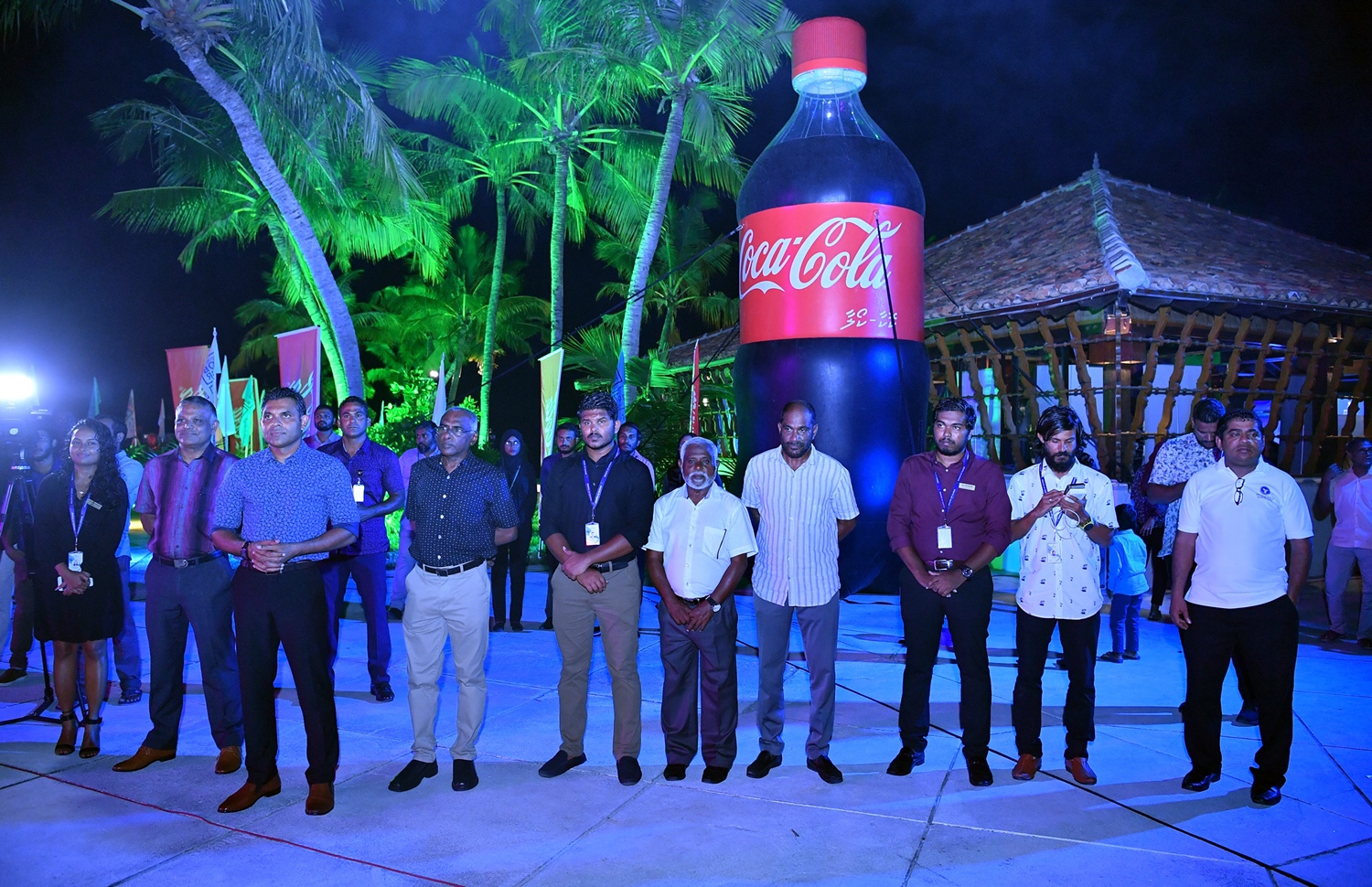 ފަރުކޮޅުފުށި: ސެޕްޓެމްބަރު 28، 2019: ފަތުރުވެރިކަމުގެ ދުވަސް ފާހަގަކުރުމުގެ ގޮތުން ޓޫރިޒަމް މިނިސްޓްރީން އިންތިޒާމްކޮށްގެން ފަރުކޮޅުފުށީގައި ކުރިޔަށްދާ ޖޮބް ފެއާގައި ނައިބު ރައީސް ފައިސަލް ނަސީމު ބައިވެރިވެ ވަޑައިގަންނަވަނީ.-- ފޮޓޯ: ރައީސް އޮފީސް