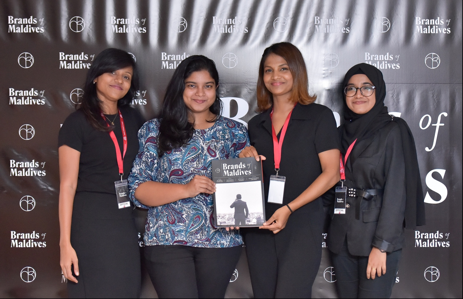 މާލެ: އޮކްޓޫބަރު 1، 2019- "މިހާރު"ގެ ފަރާތުން ވިޔަފާރިއަށް ހާއްސަކޮށްގެން އަހަރަކު އެއްފަހަރު ނެރޭ "ބްރޭންޑްސް އޮފް މޯލްޑިވްސް" މެގަޒިން ނެރުމުގެ ގޮތުން މާގިރި ހޮޓަލްގައި ބޭއްވި ހަފްލާގެ ތެރެއިން.---ފޮޓޯ: ހުސައިން ވަހީދު/މިހާރު