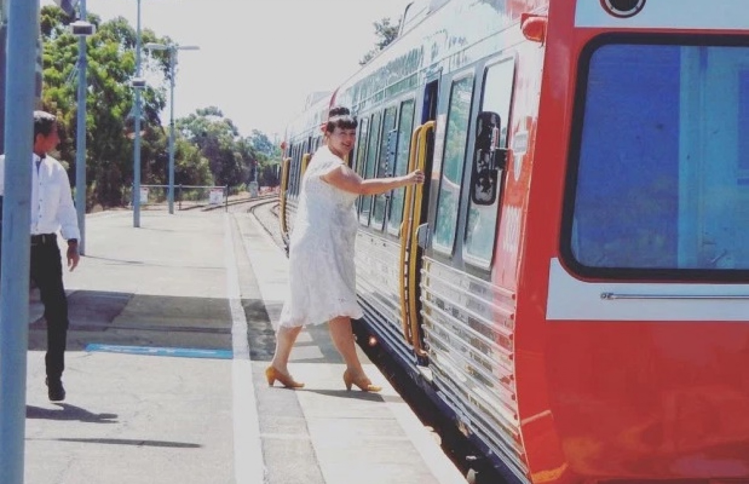 ޓެމީ ވެޑިން ޑްރެސްގައި.