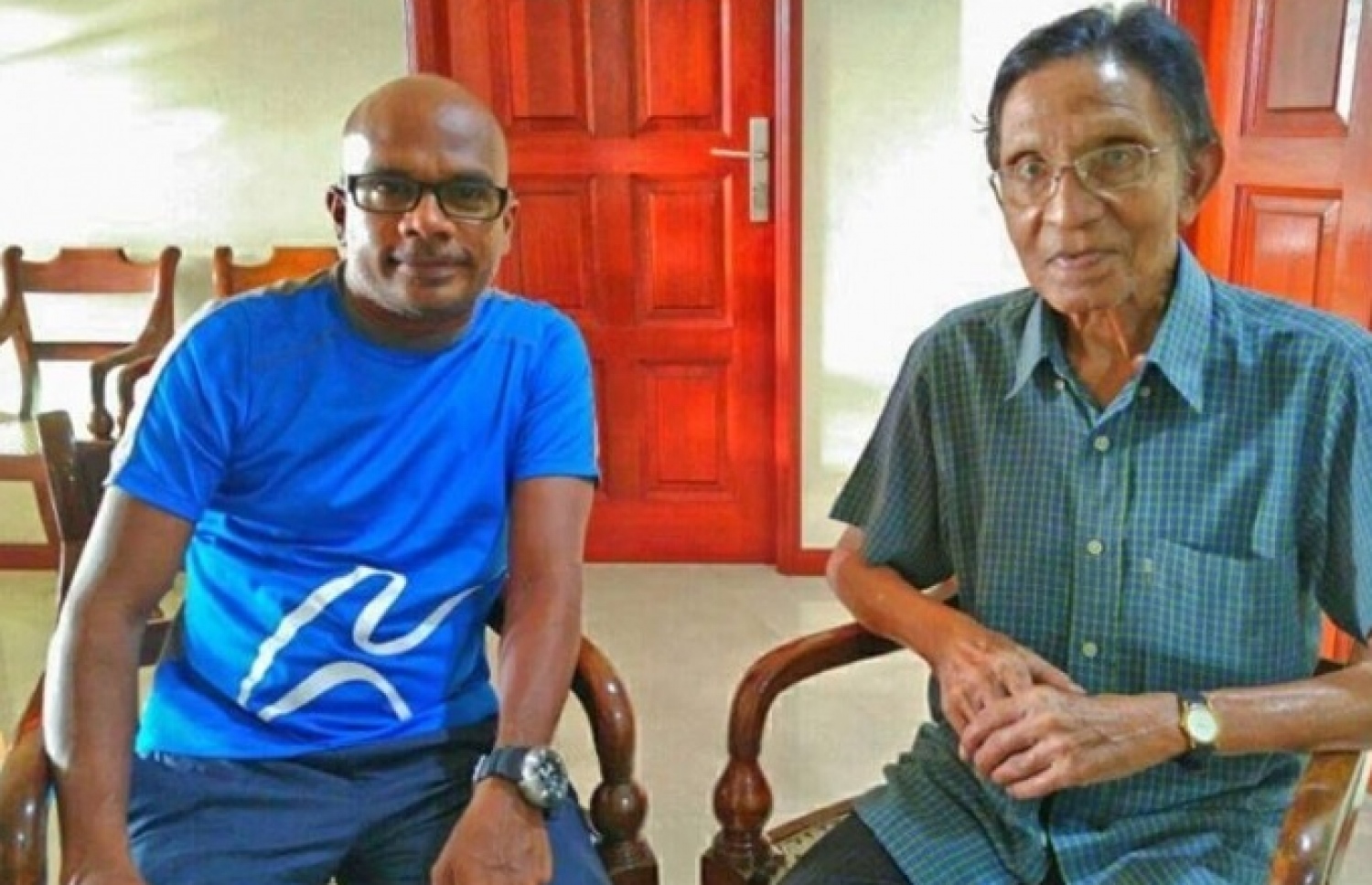 ޒާހިރު ނަސީރު (ކ) އާއި ކުޑަހުސެން.