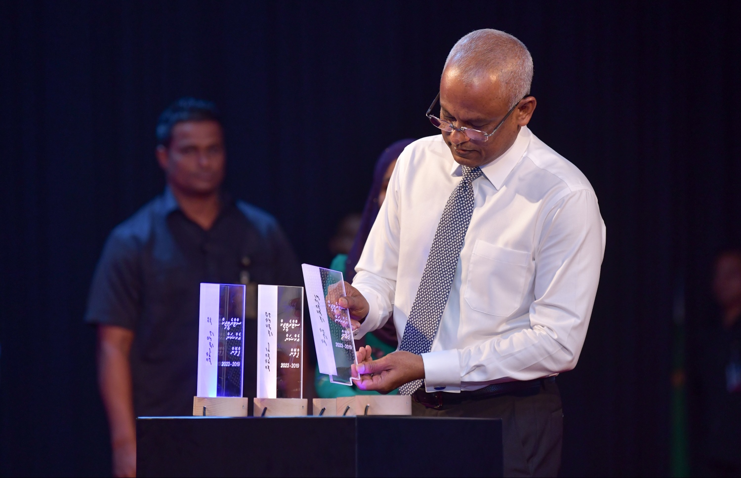 ފަސް އަހަރަށް ސަރުކާރުން އެކުލަވާލި ޕްލޭން ރައީސް އިފްތިތާހްކޮށްދެއްވަނީ. --ފޮޓޯ/މިހާރު