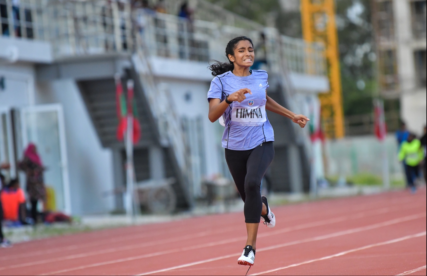 ނެޝަނަލް ގްރޯން ޕްރީ މުބާރާތުގައި ހިމްނާ ދުވަނީ. --ފޮޓޯ: ހުސެއިން ވަހީދު/ މިހާރު