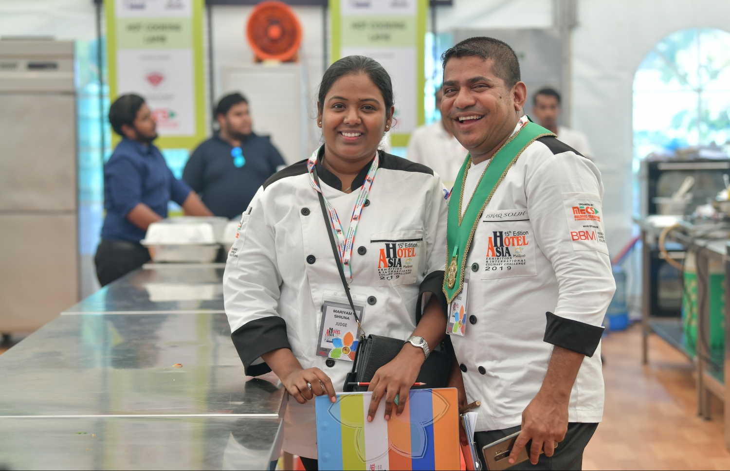 ކލިނަރީ ޗެލެންޖުގެ ދިވެހި ދެ ޖަޖުން: މި ޖަޖުންނަކީ ވޯލްޑް ޝެފްސް އެސޯސިއޭޝަންގެ ސެޓްފިކެޓް ލިބިފައިވާ ޖަޖުން-- ފޮޓޯ: ނިޝާން އަލީ/ މިހާރު