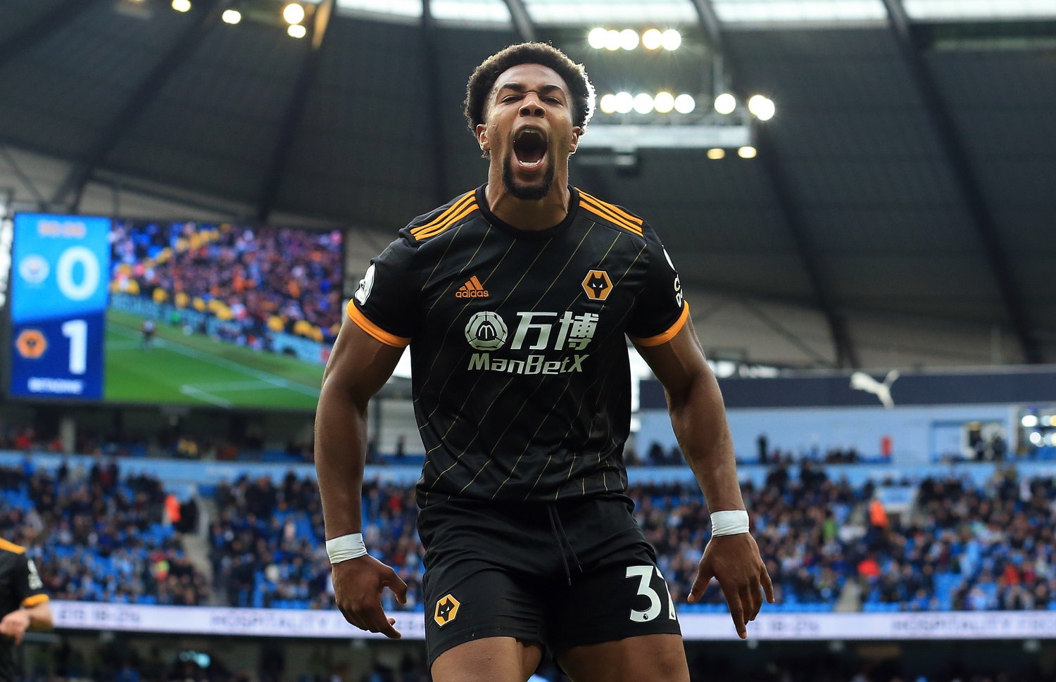 ސިޓިގެ ދެ ވަނަ ލަނޑު ޖެހުމަށް ފަހު ޓްރައޯރޭ އުފާފާޅުކުރަނީ.-- ފޮޓޯ: އޭއެފްޕީ