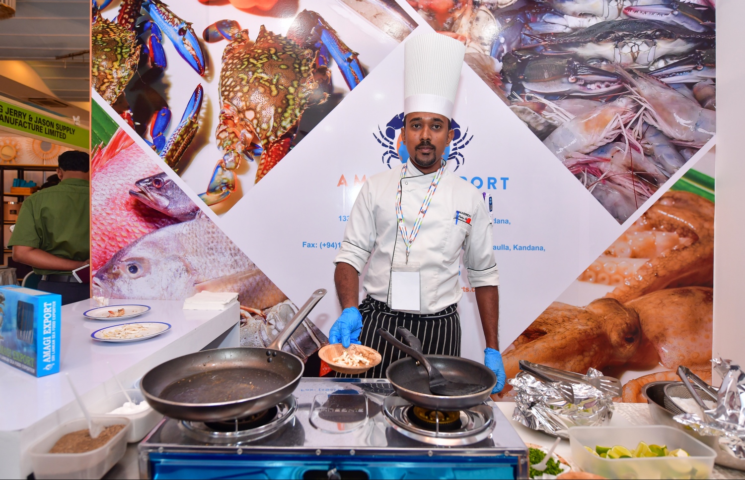 އަމާގީ އެކްސްޕޯޓްގެ ސީފުޑް ތައްޔާރުކުރަނީ--. ފޮޓޯ:ނިޝާން އަލީ/މިހާރު