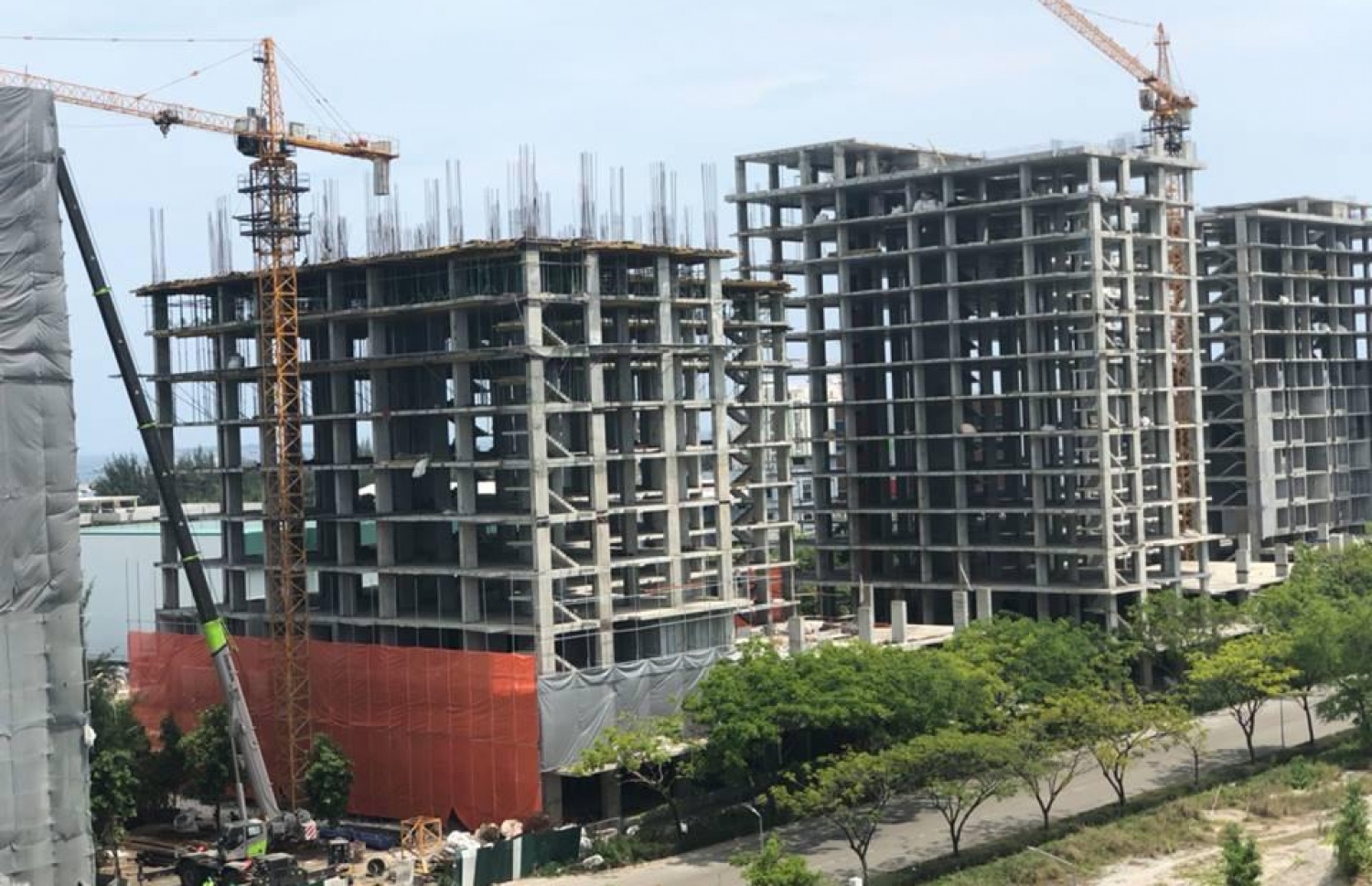 ފްލެޓްތައް އިމާރާތް ކުރަނީ: ލަސްދުވެލީގައި ކުރިއަށް ދާ މަޝްރޫއެއް -- ފައިލް ފޮޓޯ: މިހާރު