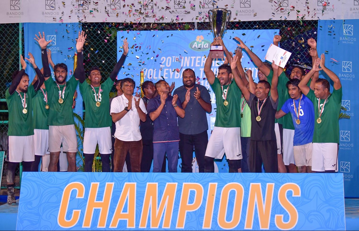 ރިސޯޓް ވޮލީބޯޅަ މުބާރާތުގެ ޗެމްޕިއަންކަން ބަނޑޮސް މޯލްޑިވްސް ހޯދުން