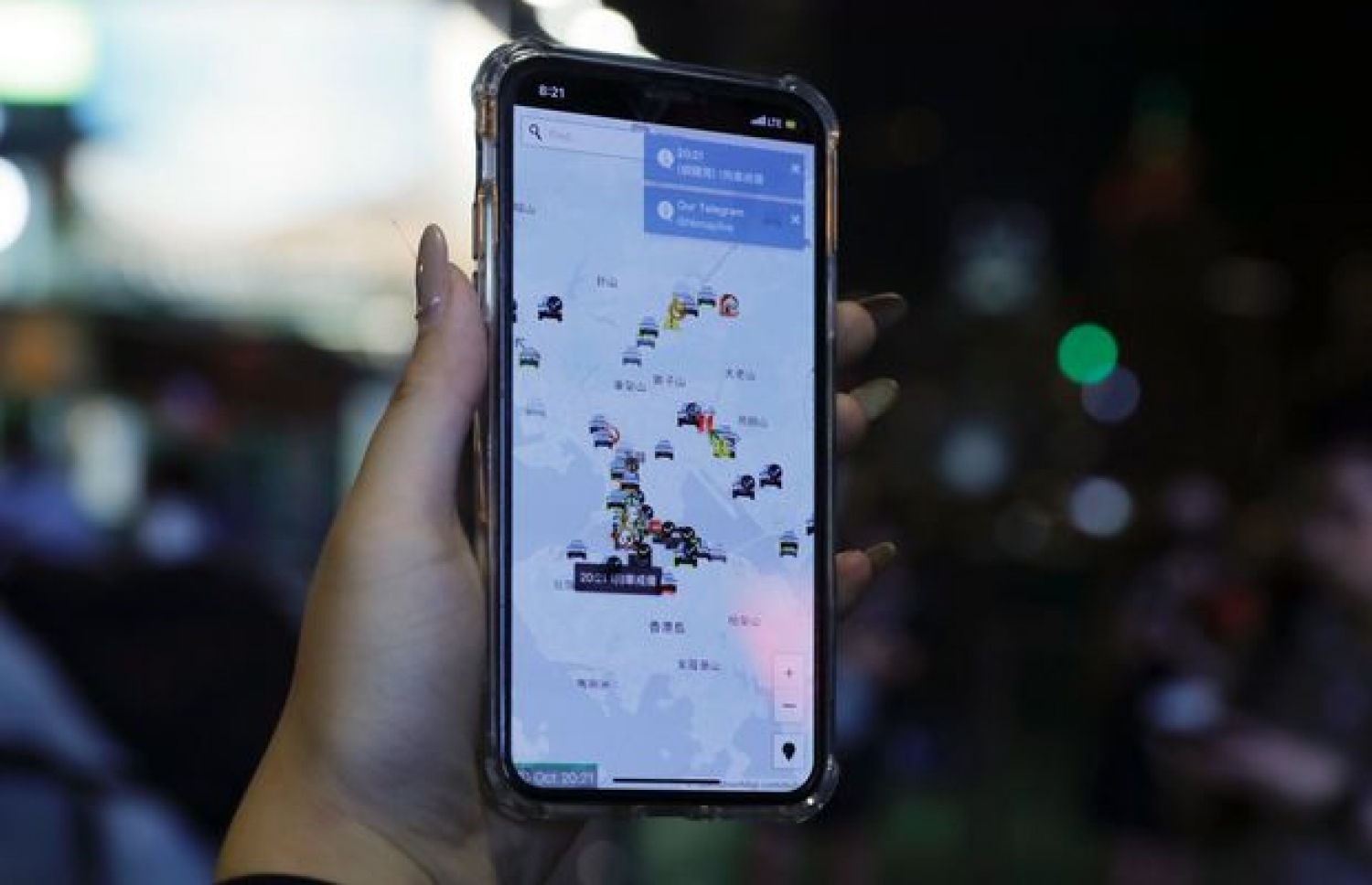 އެޕަލް ސްޓޯރުން ނެގި އެޕް ފޯނަކުން ދައްކާލަނީ.