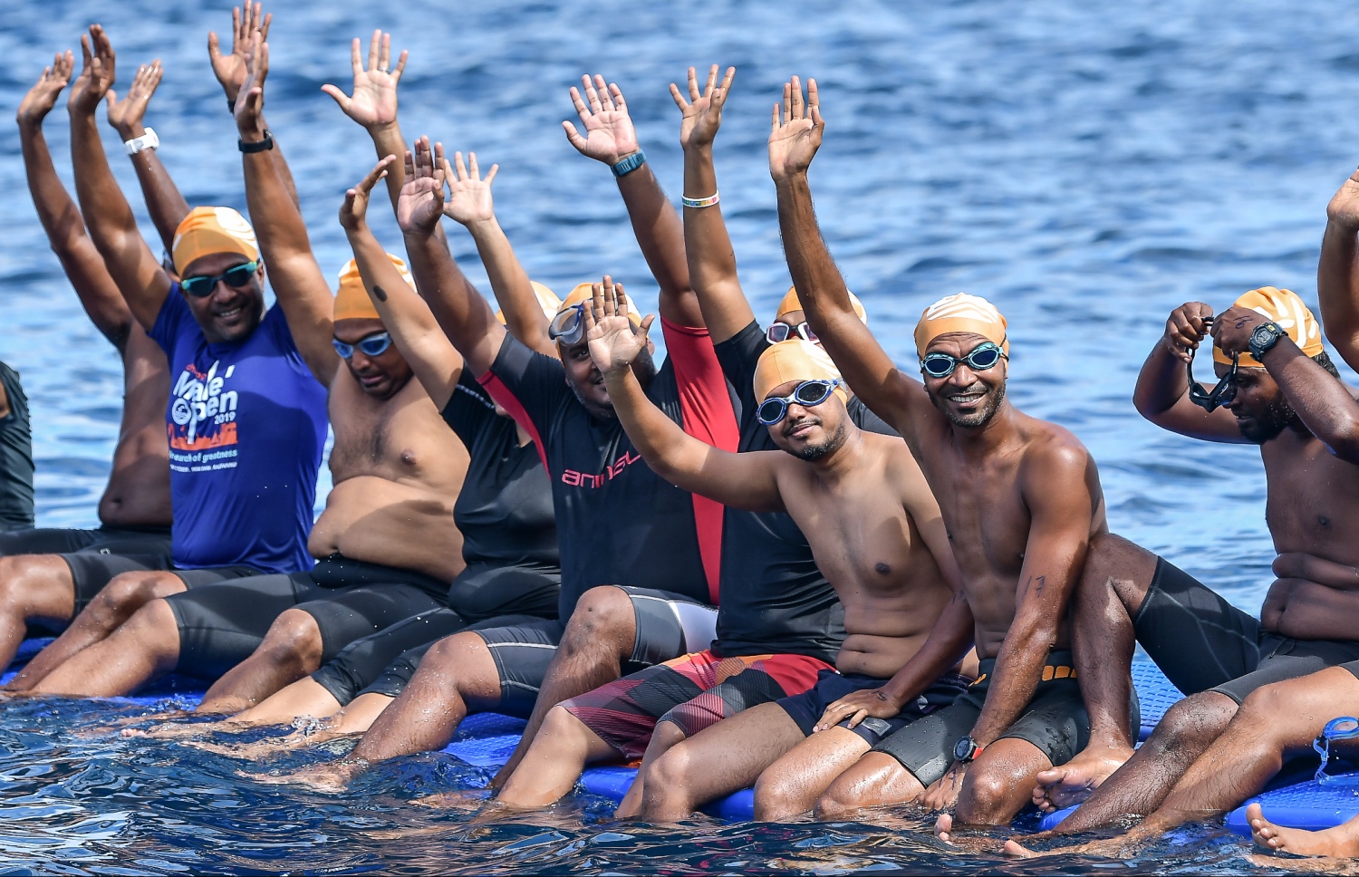 މާލެ (އޮކްޓޯބަރު 12) - ރަސްފަންނު ސަރަހައްދުގައި ސްވިމް މޯލްޑިވްސް އިން ބޭއްވި ދިރާގު މާލޭ އޯޕަން ފެތުމުގެ މުބާރާތް: މިއީ އާއްމުންނަށް ފެތުމުގެ ވާދަވެރި ޕްލެޓްފޯމެއް ހޯދައިދިނުމުގެ ގޮތުން ސްވިމް މޯލްޑިވްސް އިން ރާވައިގެން ފެށި މުބާރާތެއް. --ފޮޓޯ: ނިޝާން އަލީ/ މިހާރު