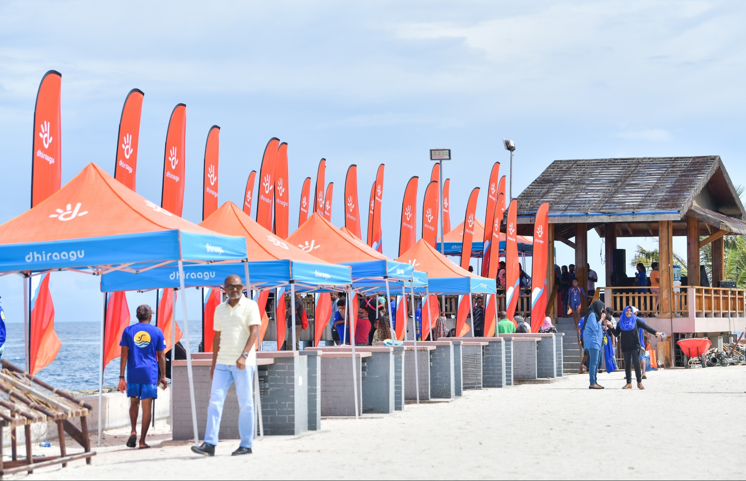 މާލެ (އޮކްޓޯބަރު 12) - ރަސްފަންނު ސަރަހައްދުގައި ސްވިމް މޯލްޑިވްސް އިން ބޭއްވި ދިރާގު މާލޭ އޯޕަން ފެތުމުގެ މުބާރާތް: މިއީ އާއްމުންނަށް ފެތުމުގެ ވާދަވެރި ޕްލެޓްފޯމެއް ހޯދައިދިނުމުގެ ގޮތުން ސްވިމް މޯލްޑިވްސް އިން ރާވައިގެން ފެށި މުބާރާތެއް. --ފޮޓޯ: ނިޝާން އަލީ/ މިހާރު