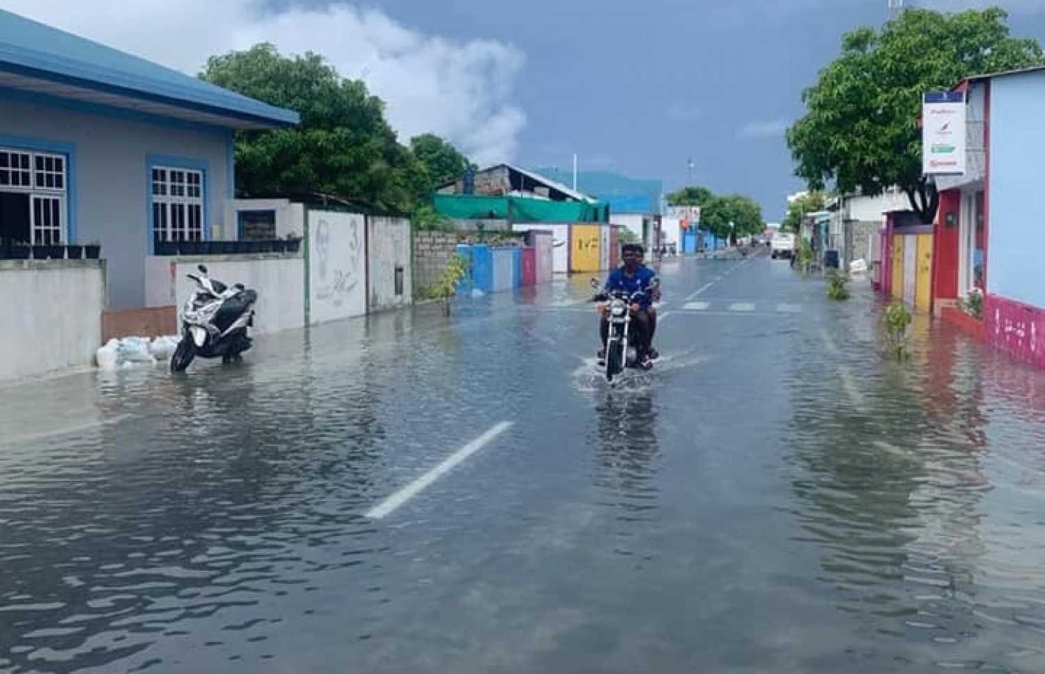 ސ. ހިތަދު އަށް ބޯކޮށް ވާރޭވެހި ފެންބޮޑުވެފައި.