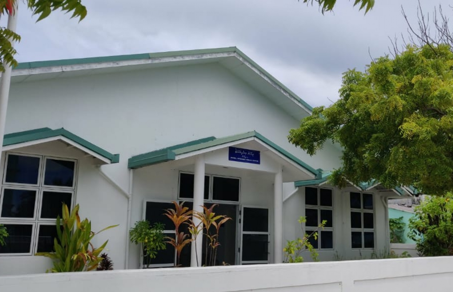 ދިއްގަރު ހެލްތު ސެންޓަރު: މ. އަތޮޅުގެ ގިނަ މީހުން ވެސް މިހާރު ފަރުވާ ހޯދަން ދަނީ މަހިބަދޫގައި ހުންނަ އަތޮޅު ހޮސްޕިޓަލަށް