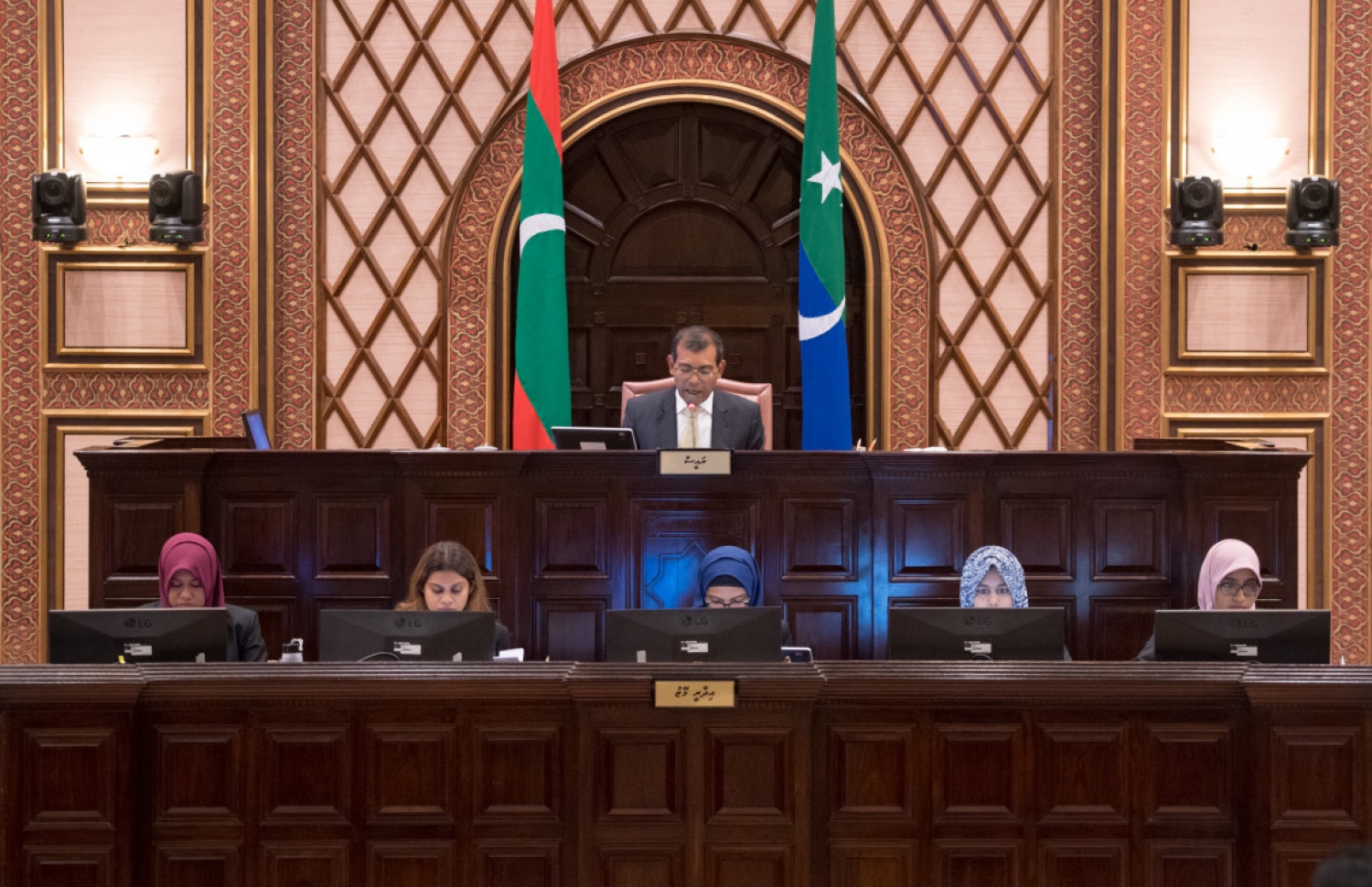 ރައްޔިތުންގެ މަޖިލިހުގެ މިއަދުގެ ޖަލްސާގެ ރިޔާސަތުގައި، މަޖިލިހުގެ ރައީސް މުހައްމަދު ނަޝީދު. --- ފޮޓޯ: މަޖިލިސް