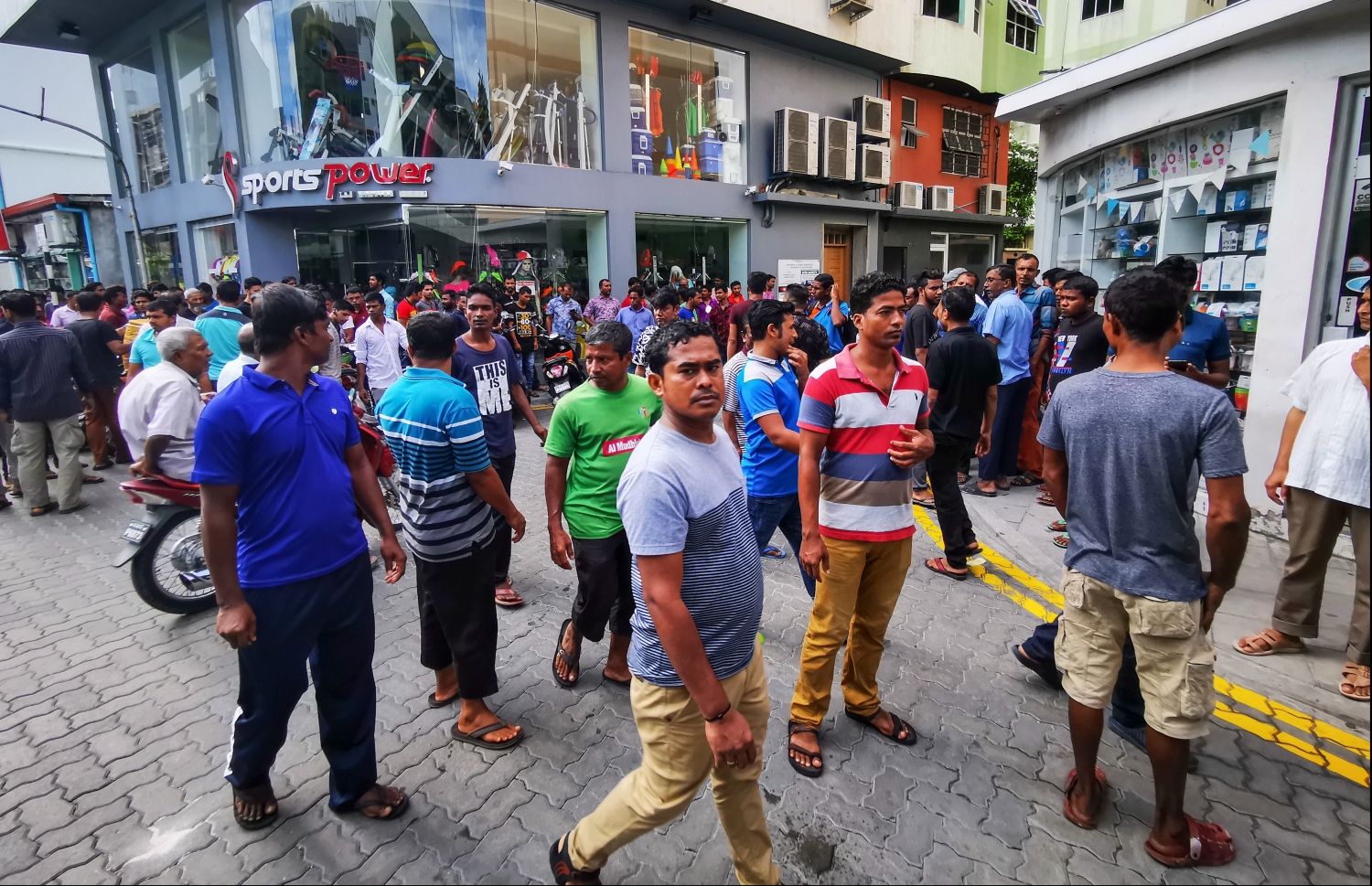 ރާއްޖޭގައި މަސައްކަތް ކުރާ ބިދޭސީންތަކެއް: ބިދޭސީންގެ މައްސަލަ ވަރަށް ސީރިއަސް -- ފައިލް ފޮޓޯ: މިހާރު