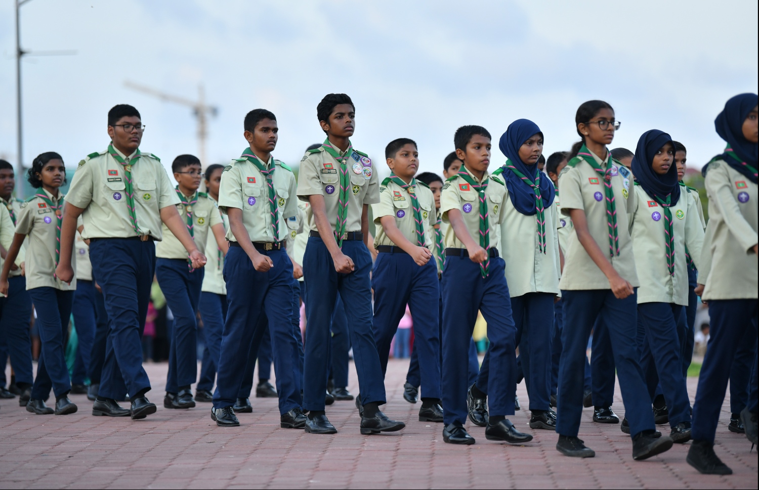 ހުޅުމާލެ: އޮކްޓޯބަރު 19، 2019: އަމީނިއްޔާ ސުކޫލަށް 75 އަހަރު ފުރުމުގެ މުނާސަބަތުގައި ބޭއްވި އެސުކޫލުގެ އަލިމަސް ޔޫބީލް ޕެރޭޑްގެ ތެރެއިން: މި ޕެރޭޑްގައި އެ ސުކޫލުގެ ގިނަ އަދަދެއްގެ ދަރިވަރުންނާއި އިސް ދަރިވަރުން ބައިވެރިވި.-- ފޮޓޯ: ހުސައިން ވަހީދު /މިހާރު