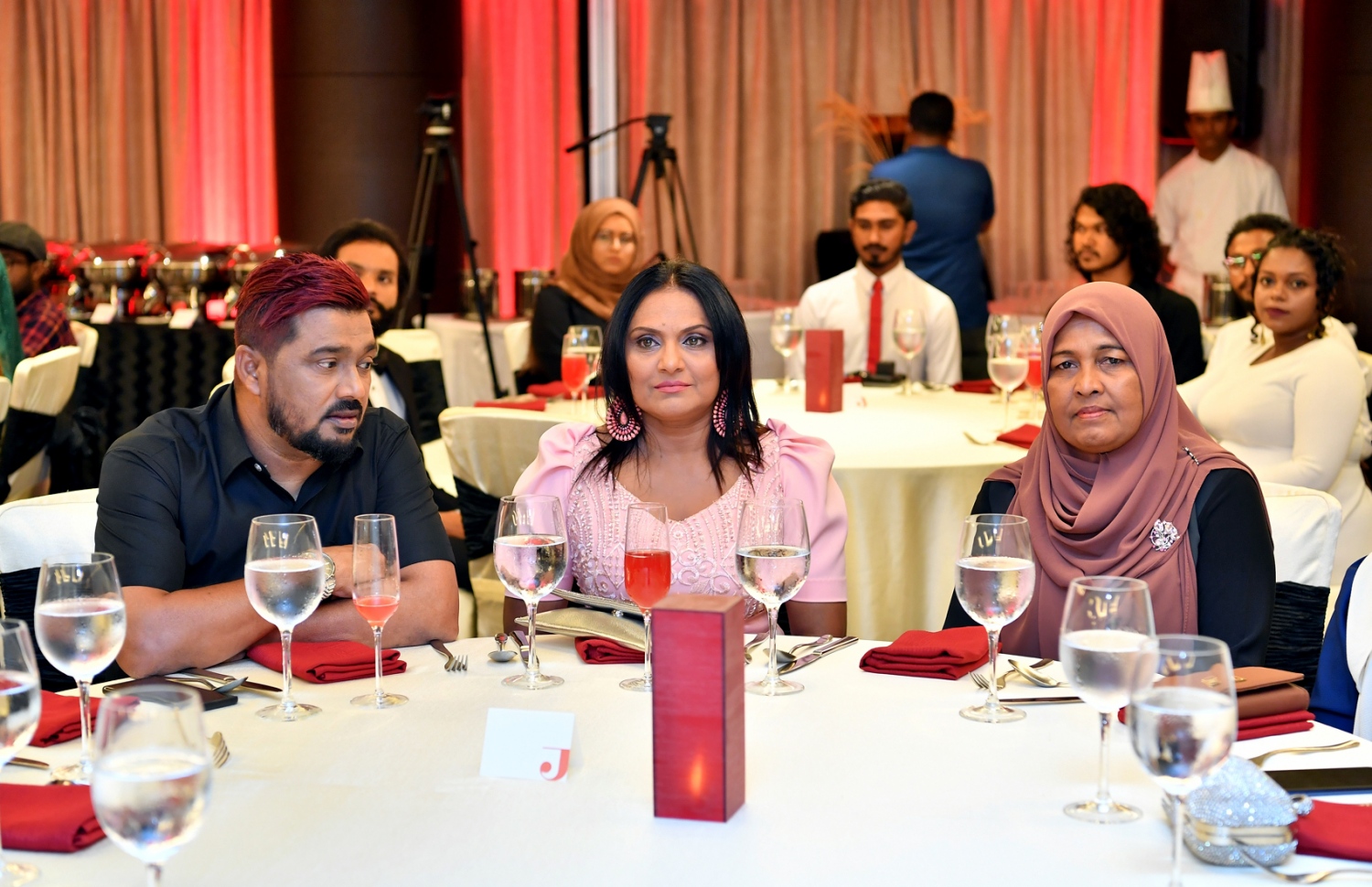 މާލެ: އޮކްޓޯބަރު 17، 2019: މަޝްހޫރު ބަތަލާ ނިއުމާ މުހައްމަދުގެ ފިލްމީ ކެރިއަރަށް 25 އަހަރު ފާހަގަކުރަން ހޮޓެލް ޖެންގައި ބޭއްވި ހަފުލާގައި ފިލްމީ ތަރި އައިންތު، ޝީލާ އަދި މަނިކު ބައިވެރިވަނީ.-- ފޮޓޯ: ރައީސް އޮފީސް