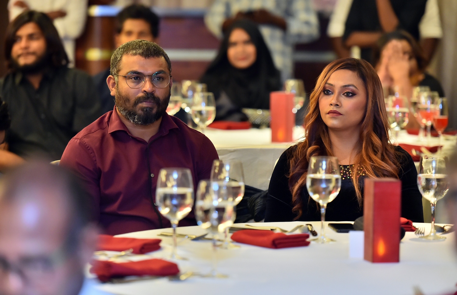 މާލެ: އޮކްޓޯބަރު 17، 2019: މަޝްހޫރު ބަތަލާ ނިއުމާ މުހައްމަދުގެ ފިލްމީ ކެރިއަރަށް 25 އަހަރު ފާހަގަކުރަން ހޮޓެލް ޖެންގައި ބޭއްވި ހަފުލާގައި ފިލްމީ ތަރި ރިޝްމީ އަދި ރަވީ ބައިވެރިވަނީ.-- ފޮޓޯ: ރައީސް އޮފީސް