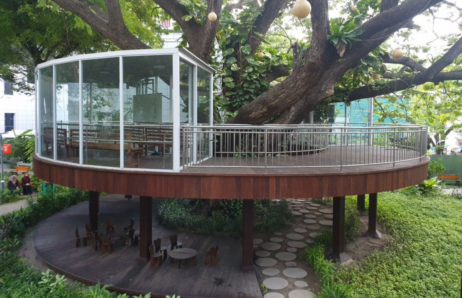 ސަލްޓަން ޕާކުގެ "ބިއްލޫރި ގެ": މި ތަން ވެސް މިހާރު ހުންނަނީ ފަޅަށް-- ފޮޓޯ: ޓްވިޓާ