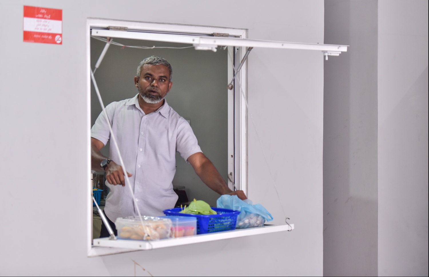 ހުޅުމާލެ: އޮކްޓޯބަރު 21، 2019: ހުޅުމާލެ ފެރީ ޓާމިނަލް ކައިރީގައި ހަދާފައިވާ "ހުޅުމާލެ ރަށު މާރުކޭޓު" ހުޅުވުން: މިއީ ރާއްޖޭގައި މިހާތަނަށް ހަދާފައިވާ އެންމެ ރީތި އެންމެ ޒަމާނީ މާރުކޭޓު.-- ފޮޓޯތައް: ހުސެން ވަހީދު /މިހާރު