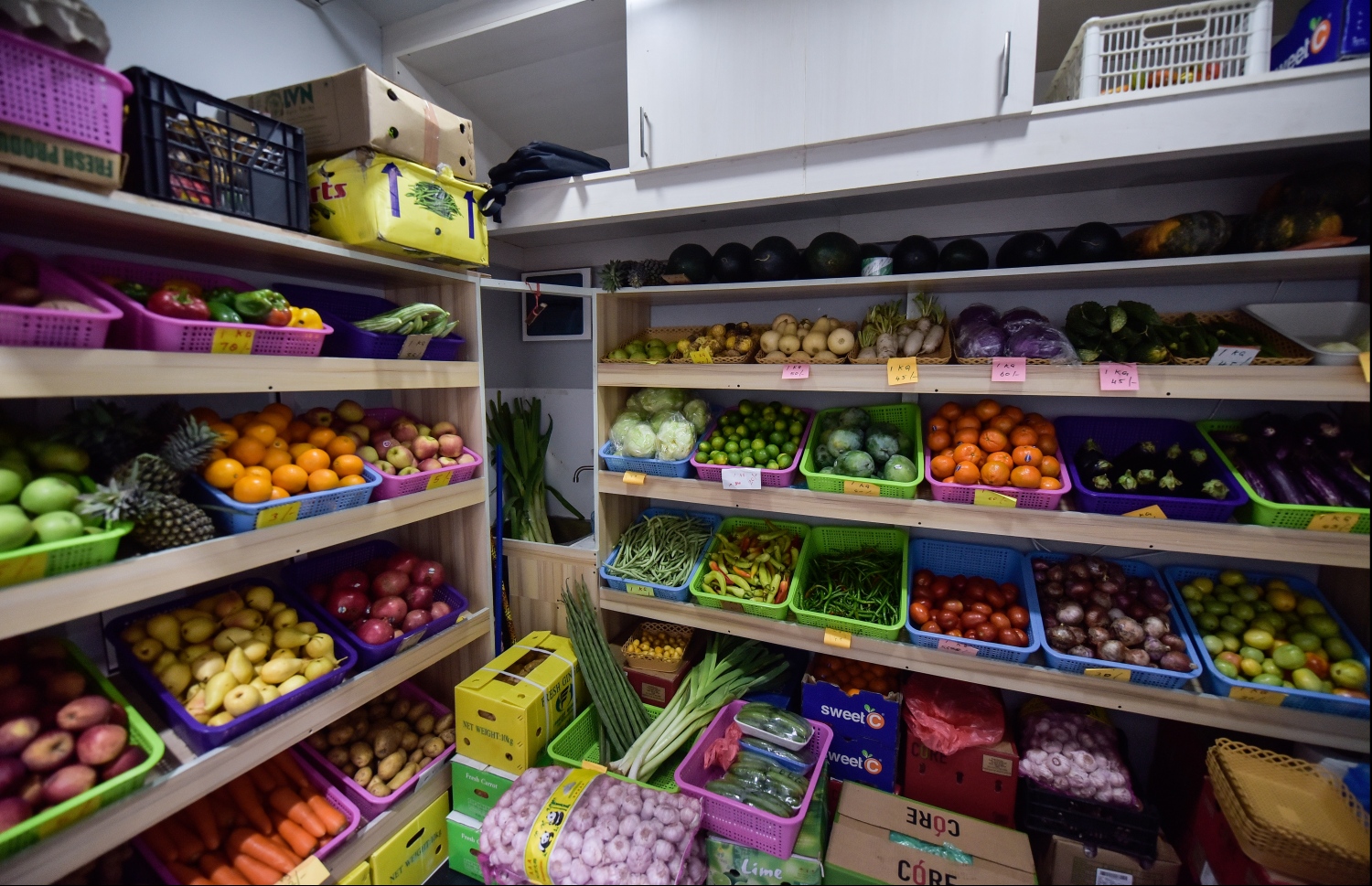 ހުޅުމާލެ: އޮކްޓޯބަރު 21، 2019: ހުޅުމާލެ ފެރީ ޓާމިނަލް ކައިރީގައި ހަދާފައިވާ "ހުޅުމާލެ ރަށު މާރުކޭޓު" ހުޅުވުން: މިއީ ރާއްޖޭގައި މިހާތަނަށް ހަދާފައިވާ އެންމެ ރީތި އެންމެ ޒަމާނީ މާރުކޭޓު.-- ފޮޓޯތައް: ހުސެން ވަހީދު /މިހާރު