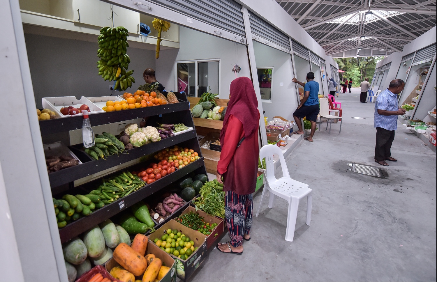 ހުޅުމާލެ: އޮކްޓޯބަރު 21، 2019: ހުޅުމާލެ ފެރީ ޓާމިނަލް ކައިރީގައި ހަދާފައިވާ "ހުޅުމާލެ ރަށު މާރުކޭޓު" ހުޅުވުން: މިއީ ރާއްޖޭގައި މިހާތަނަށް ހަދާފައިވާ އެންމެ ރީތި އެންމެ ޒަމާނީ މާރުކޭޓު.-- ފޮޓޯތައް: ހުސެން ވަހީދު /މިހާރު