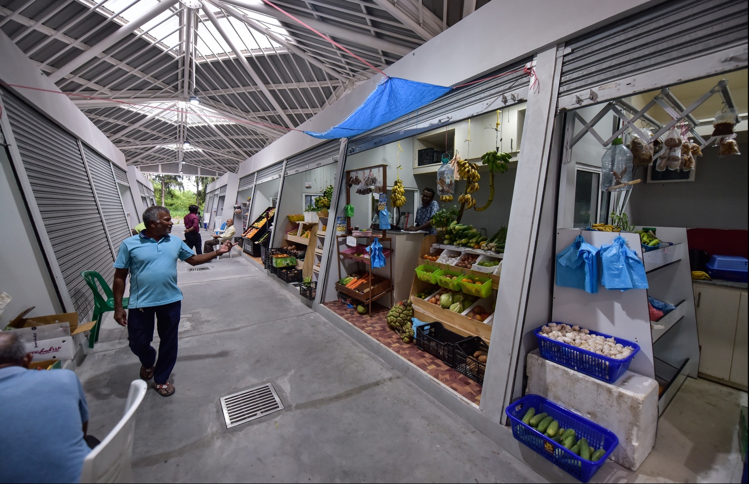 ހުޅުމާލެ: އޮކްޓޯބަރު 21، 2019: ހުޅުމާލެ ފެރީ ޓާމިނަލް ކައިރީގައި ހަދާފައިވާ "ހުޅުމާލެ ރަށު މާރުކޭޓު" ހުޅުވުން: މިއީ ރާއްޖޭގައި މިހާތަނަށް ހަދާފައިވާ އެންމެ ރީތި އެންމެ ޒަމާނީ މާރުކޭޓު.-- ފޮޓޯތައް: ހުސެން ވަހީދު /މިހާރު