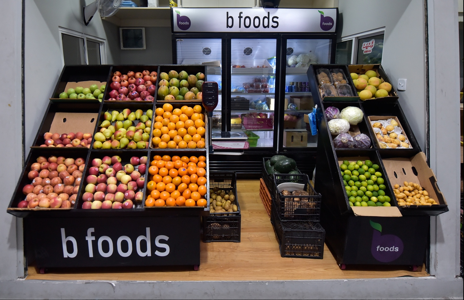 ހުޅުމާލެ: އޮކްޓޯބަރު 21، 2019: ހުޅުމާލެ ފެރީ ޓާމިނަލް ކައިރީގައި ހަދާފައިވާ "ހުޅުމާލެ ރަށު މާރުކޭޓު" ހުޅުވުން: މިއީ ރާއްޖޭގައި މިހާތަނަށް ހަދާފައިވާ އެންމެ ރީތި އެންމެ ޒަމާނީ މާރުކޭޓު.-- ފޮޓޯތައް: ހުސެން ވަހީދު /މިހާރު