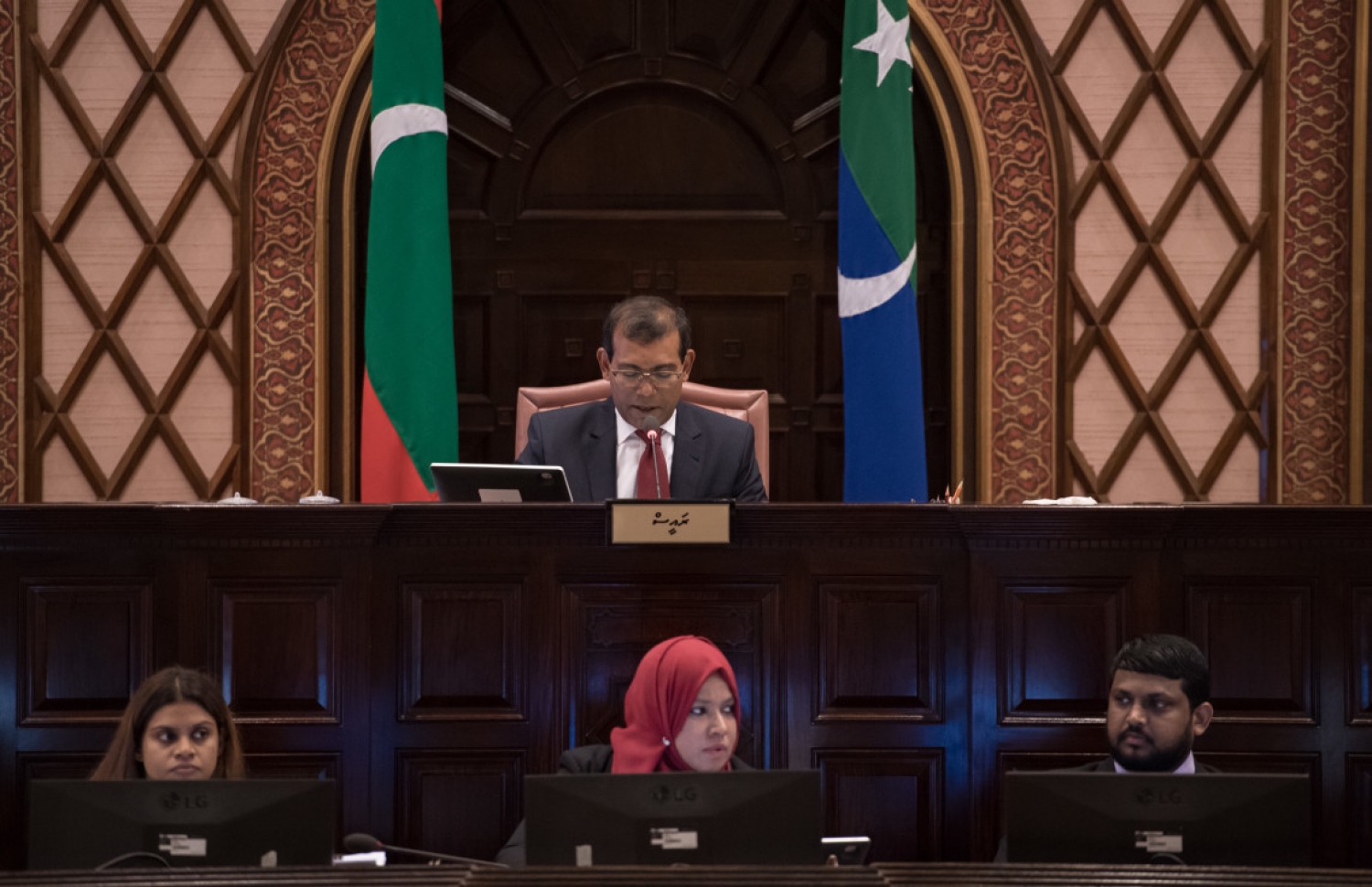 ރައްޔިތުންގެ މަޖިލިހުގެ ރިޔާސަތުގައި މަޖިލިހުގެ ރައީސް މުހައްމަދު ނަޝީދު. --- ފޮޓޯ: މަޖިލިސް