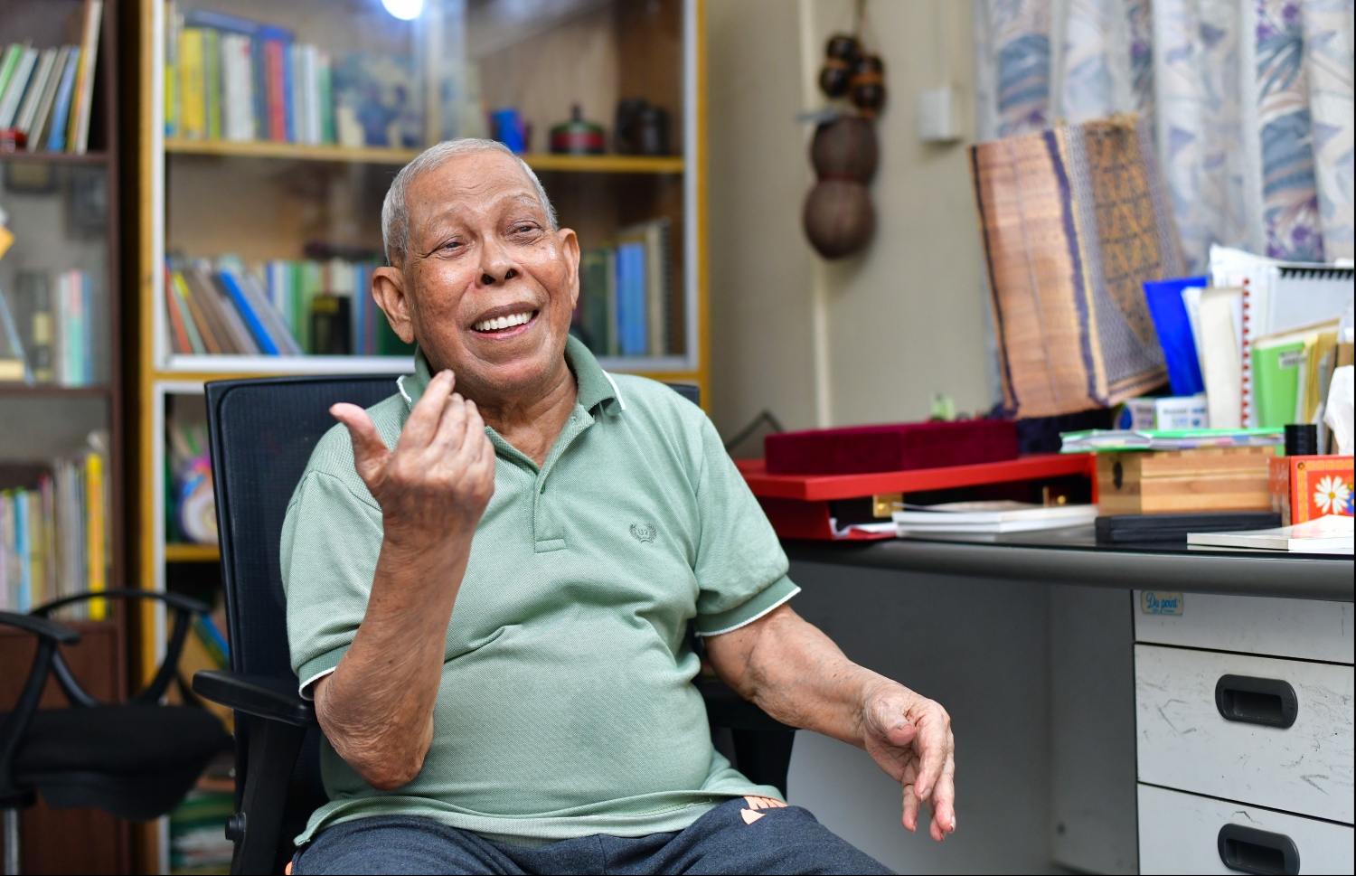 ސޯދުބެ "މިހާރު" އަށް އިންޓަވިއުދެއްވަނީ --ފޮޓޯ: ހުސެއިން ވަހީދު/ މިހާރު