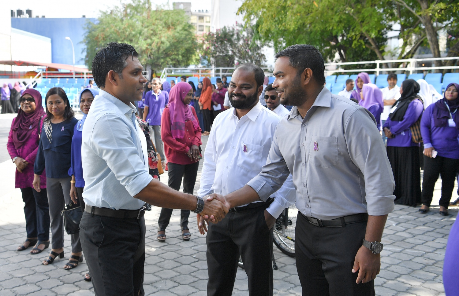 ނައިބު ރައީސް ފައިސަލް ނަސީމް (ވ)، ޑްރަގް ކޯޓުގެ ފަނޑިޔާރު މަހާޒްއާ ސަލާމް ކުރައްވަނީ --- ފޮޓޯ: ރައީސް އޮފީސް