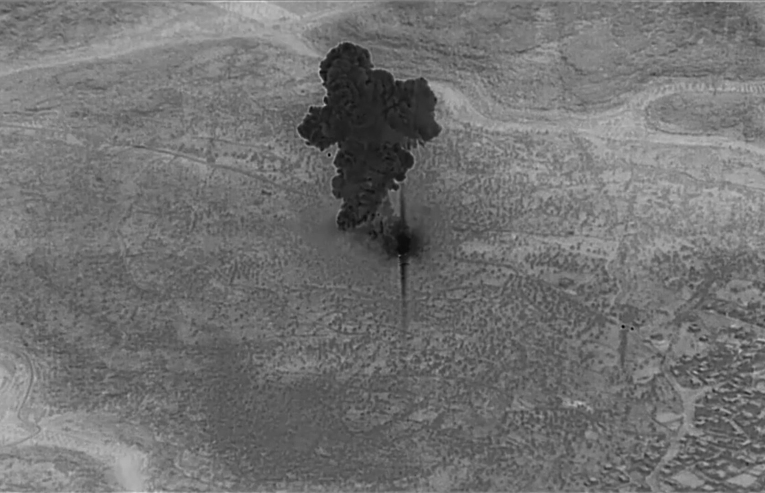 ބަޣުދާދީ ހުރި ކަމްޕައުންޑް އެމެރިކާގެ ކޮމާންޑޯ އިން ގޮއްވާލަނީ. --ފޮޓޯ:އޭއެފްޕީ