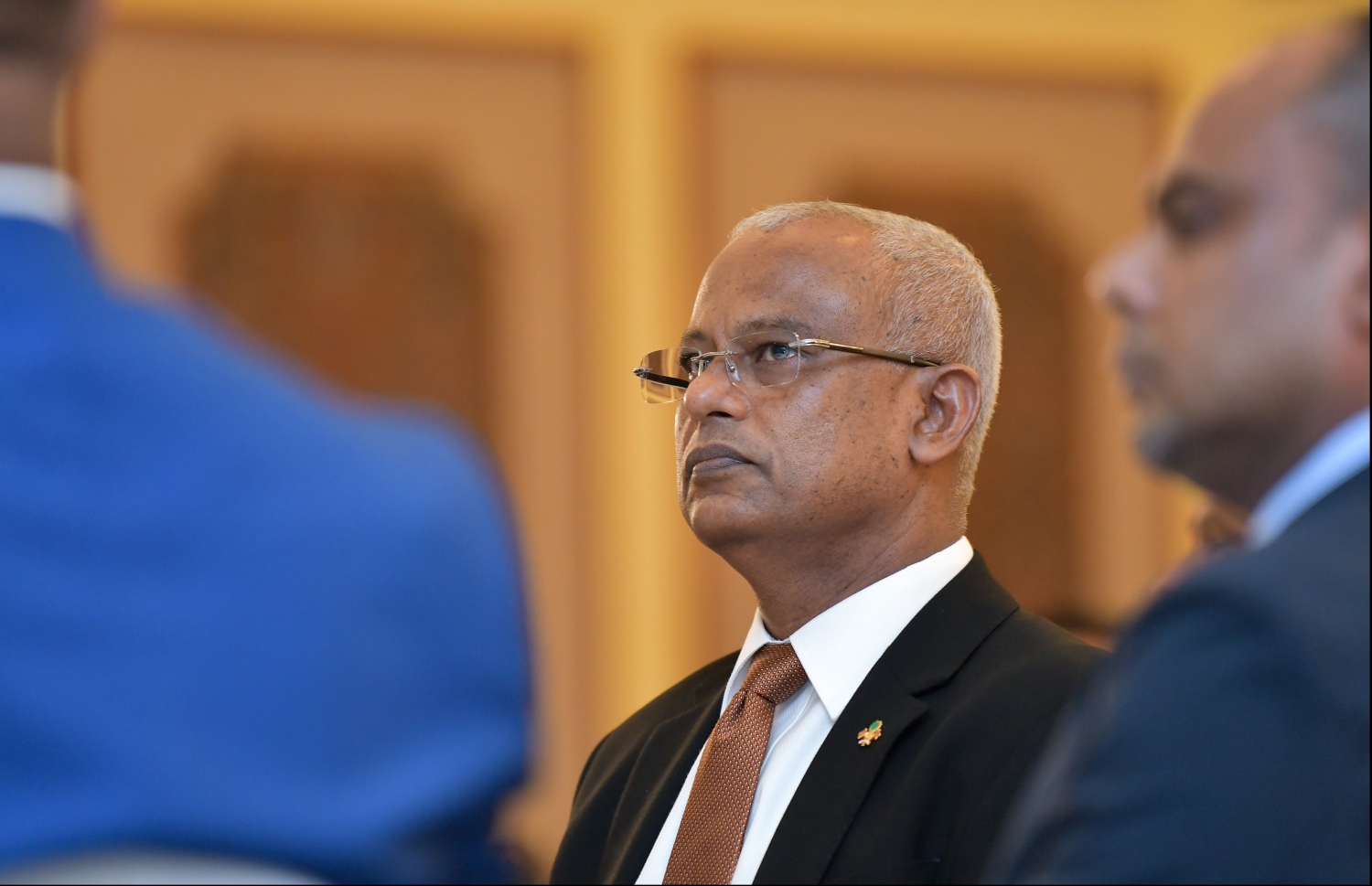 ކުރުނބާ މޯލްޑިވްސް ރިސޯޓް: އޮކްޓޯބަރު 31، 2019: ކެޕިޓަލް މާކެޓް ޑެވެލޮޕްމަންޓް އޮތޮރިޓީ (ސީއެމްޑީއޭ) އާއި މޯލްޑިވްސް ސްޓޮކް އެކްސްޗޭންޖް ގުޅިގެން ބޭއްވި "ކެޕިޓަލް މާކެޓް ފޯރަމް 2019"ގައި ރައީސް އިބްރާހިމް މުހައްމަދު ސޯލިހް ބައިވެރިވެވަޑައިގަންނަވަނީ..--- ފޮޓޯ: ހުސައިން ވަހީދު /މިހާރު