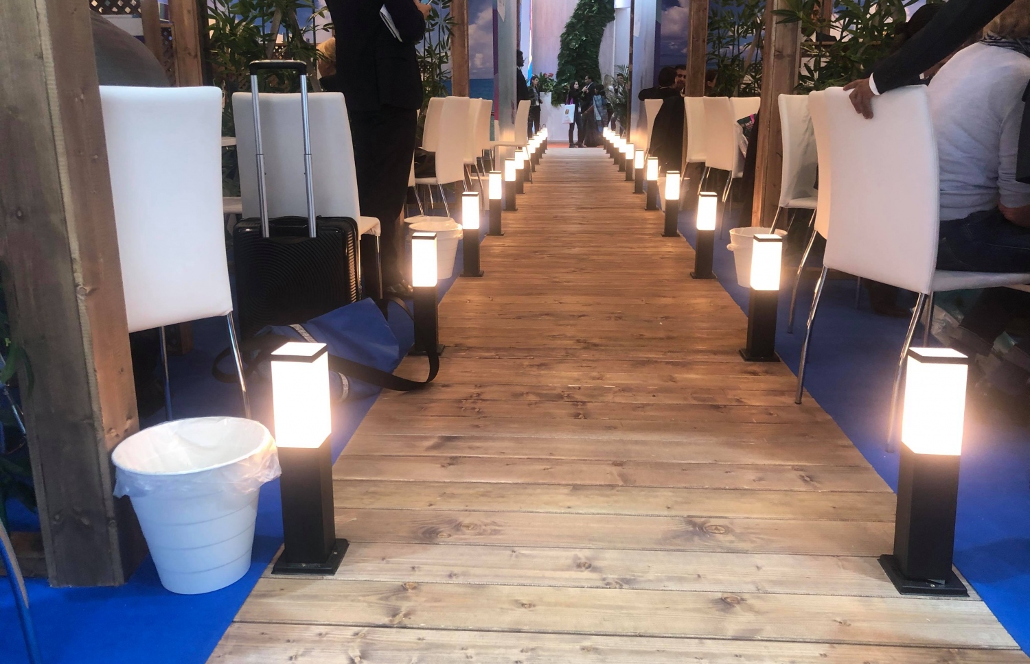 ޑަބްލިއުޓީއެމްގެ ދިވެހި ސްޓޭންޑަށް ވަންނަ މަގު.--- ފޮޓޯ:މިހާރު