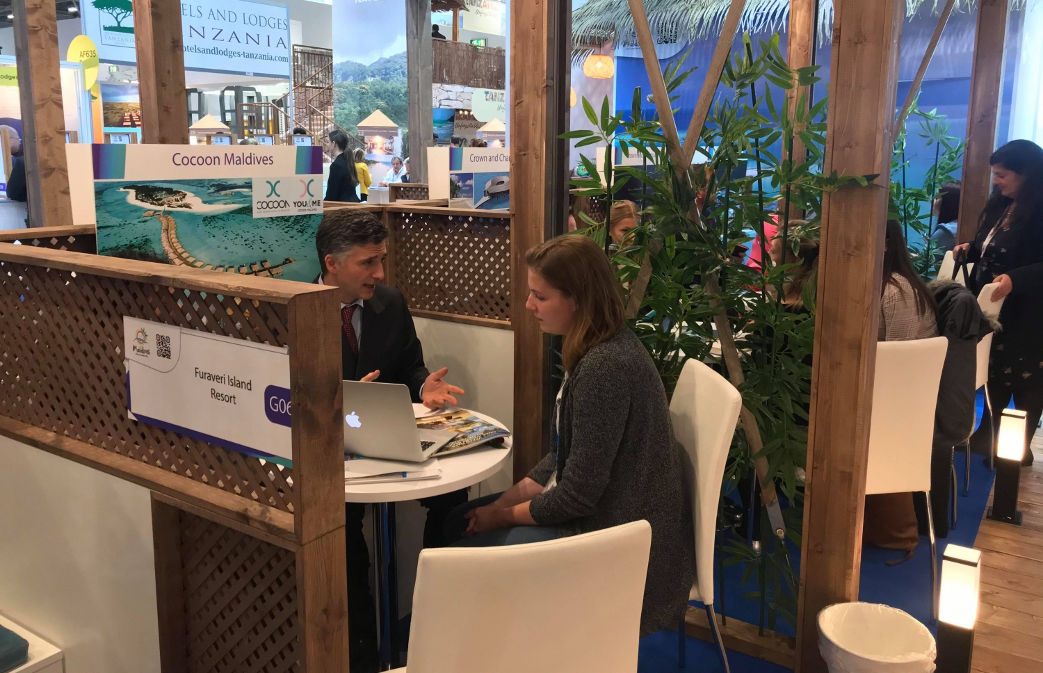 ޑަބްލިއުޓީއެމްގައި ކުންފުންޏަކުން ބައްދަލުވުމެއް ކުރިއަށް ގެންދަނީ-- ފޮޓޯ: މިހާރު