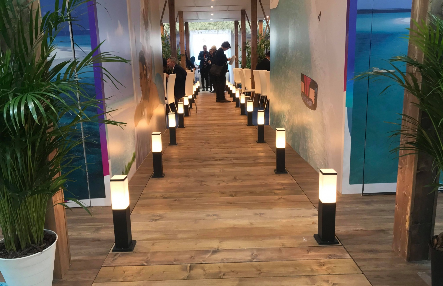 ރާއްޖޭގެ ސްޓޭންޑަށް ވަދެގެންދާ މަގު--- ފޮޓޯ: މިހާރު