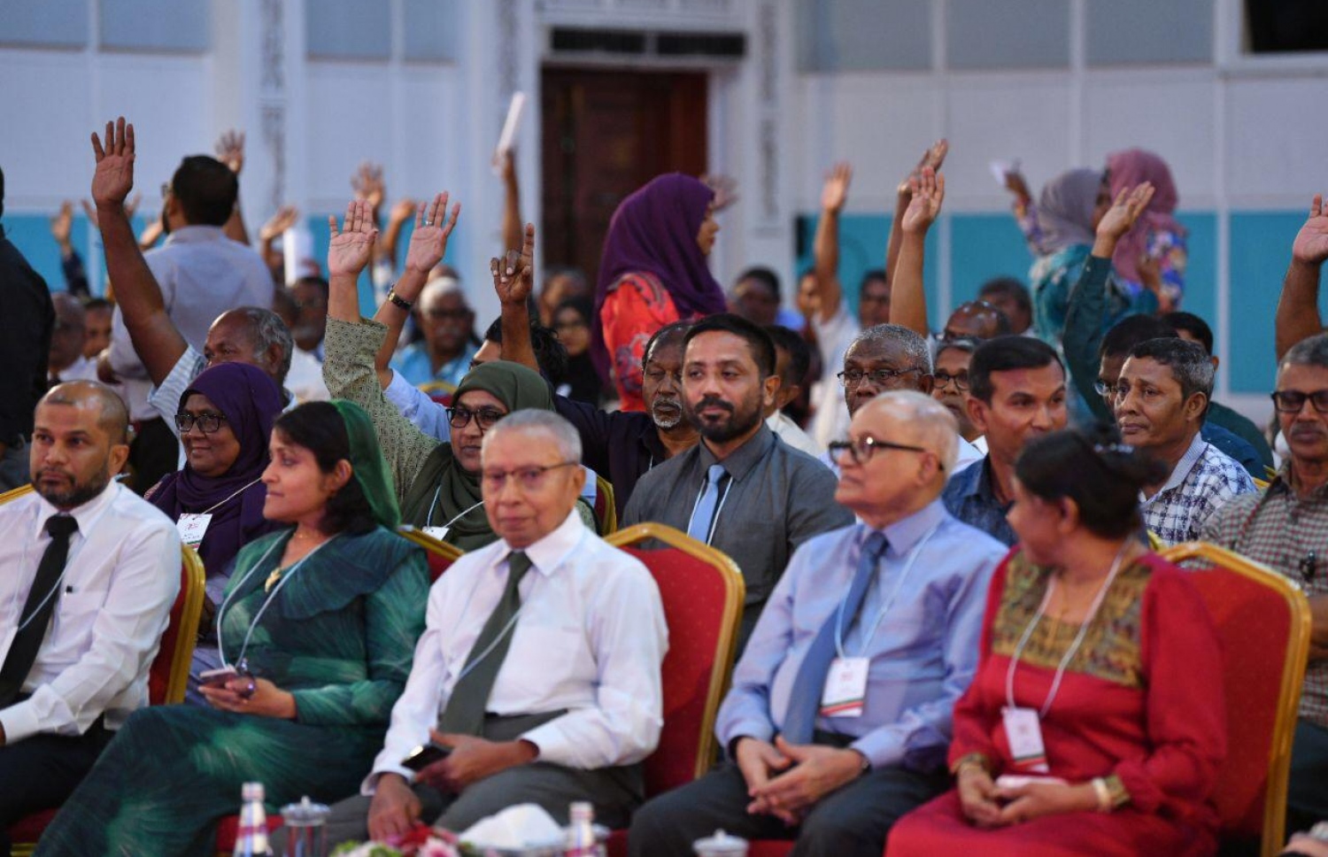 އެމްއާރްއެމް އުފެއްދުމަށް ބޭއްވި ޖަލްސާގެ ތެރެއިން-- ފޮޓޯ: ހުސައިން ވަހީދު/މިހާރު