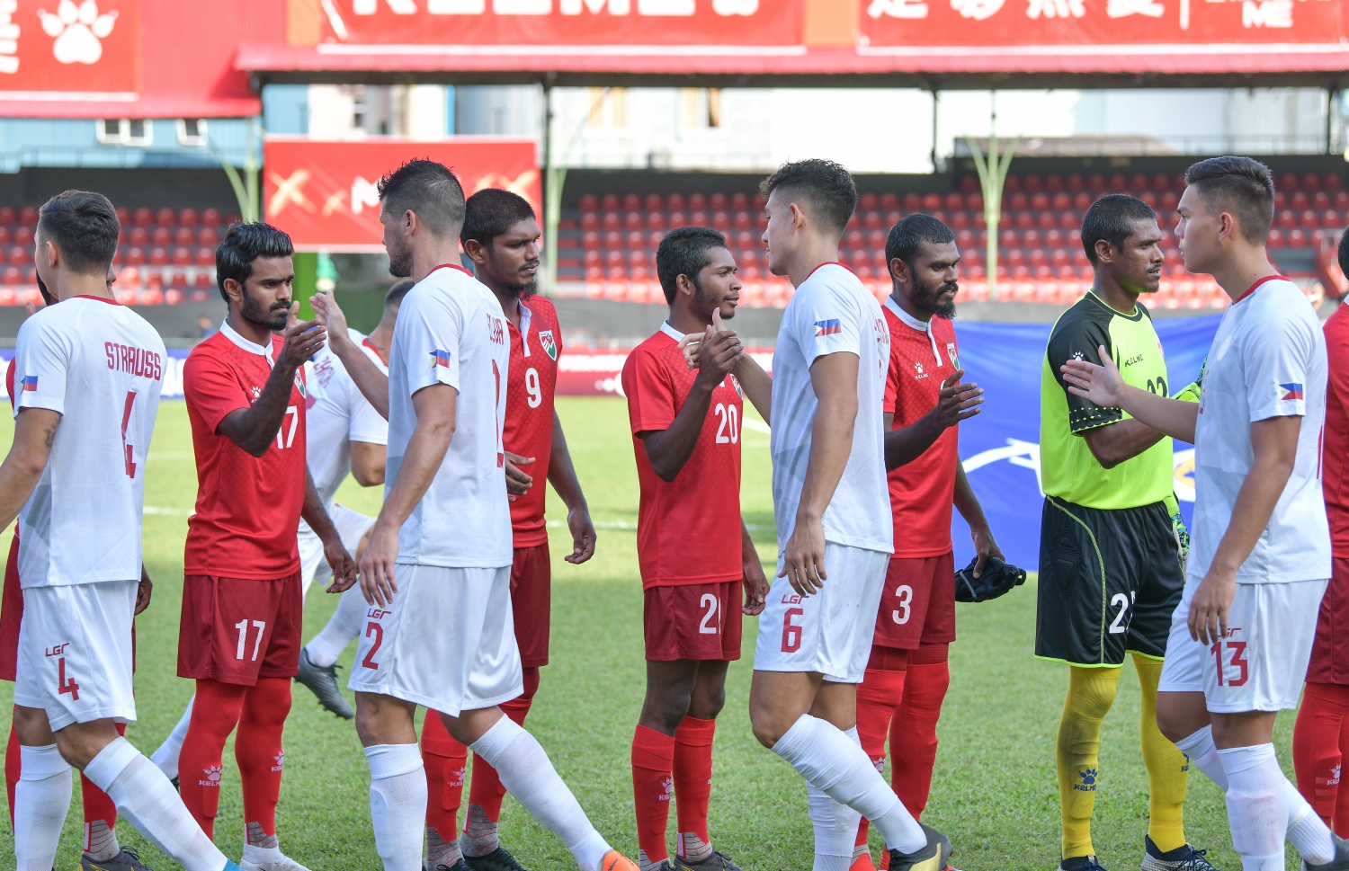 މާލެ: 14 ނޮވެމްބަރ 2019: ވޯލްޑް ކަޕް ކޮލިފައިންގައި ދިވެހިރާއްޖެ އާއި ފިލިޕީންސް ބައްދަލުކުރި މެޗުގެ ތެރެއިން: މިމެޗު 2-1 އިން ކާމިޔާބުކުރީ ފިލިޕީންސް . -ފޮޓޯ:ނިޝާން އަލީ /މިހާރު