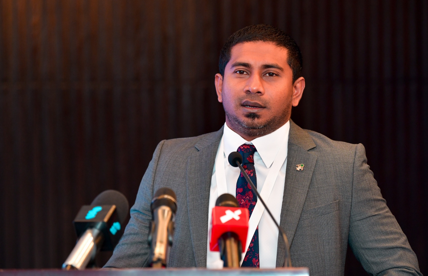 މިއަދު ބޭއްވި އޮލިމްޕިކް ކޮމިޓީގެ އަހަރީ އާންމު ޖަލްސާގައި މިނިސްޓަރު މަހުލޫފް ވާހަކަ ދައްކަވަނީ. -- ފޮޓޯ: ނިޝާން އަލީ/ މިހާރު