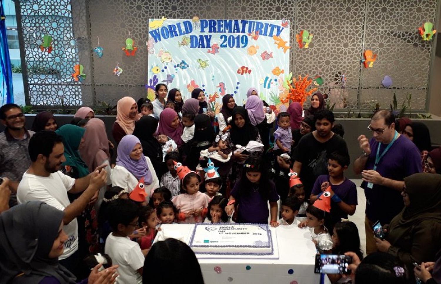 މިއަހަރުގެ ދުވަސް ނުފުރާ ވިހޭ ކުދިންގެ ދުވަސް ފާހަގަ ކުރުމަށް އައިޖީއެމްއެޗުގައި ބޭއްވި ހަފުލާއެއްގައި، އެ ހޮސްޕިޓަލުގައި އުފަންވި ދުވަސް ނުފުރޭ ކުދިންނާއި އެ ކުދިންގެ އާއިލާއިންނާއި ހޮސްޕިޓަލުގެ ނަރުހުންނާއި ޑޮކްޓަރުން ބައިވެރިވަނީ