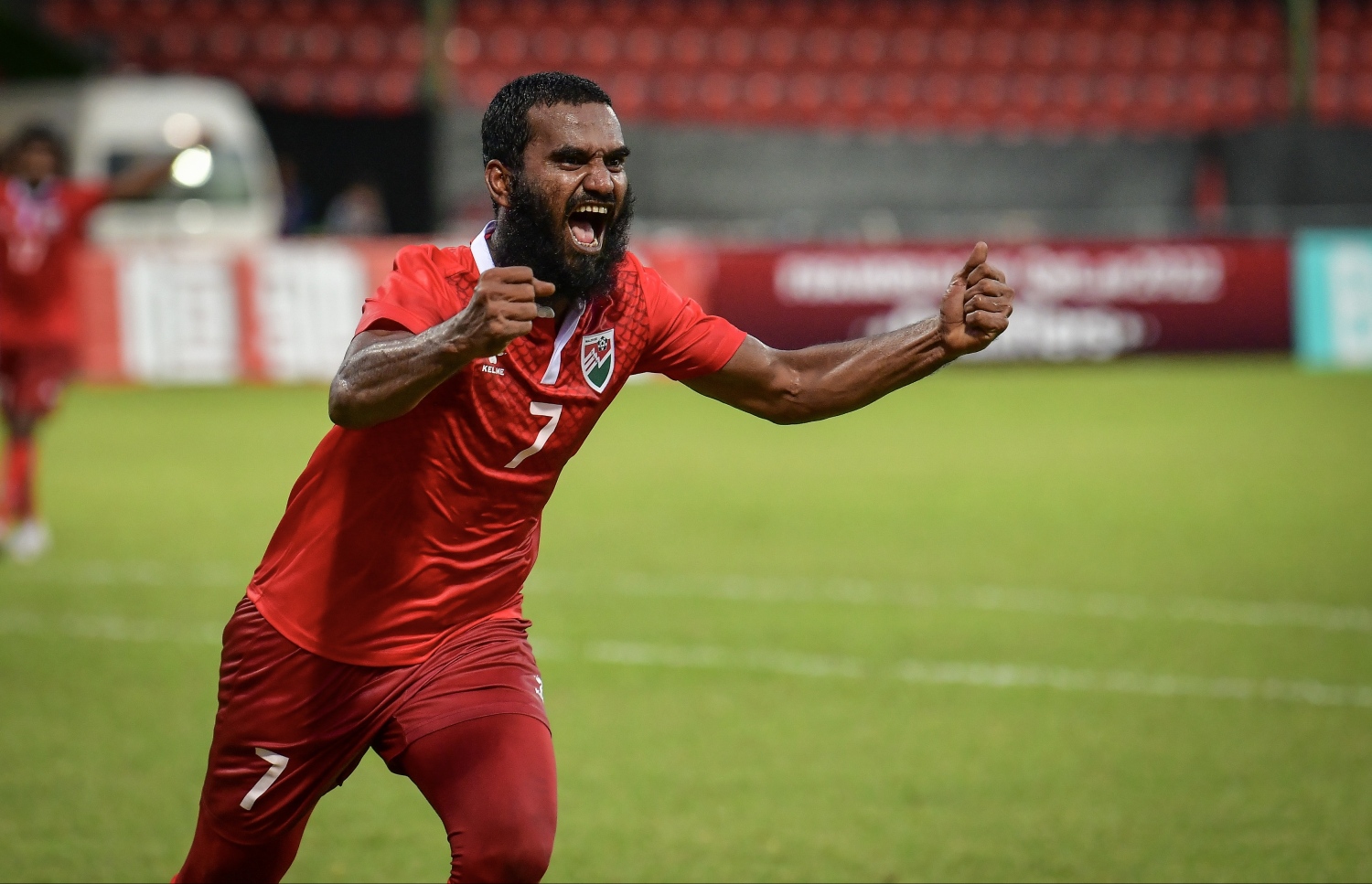 މިއަދުގެ މެޗުގައި ލަނޑު ޖެހުމަށް ފަހު ދަގަނޑޭ އުފާފާޅުކުރަނީ. -- ފޮޓޯ: ނިޝާން އަލީ/ މިހާރު