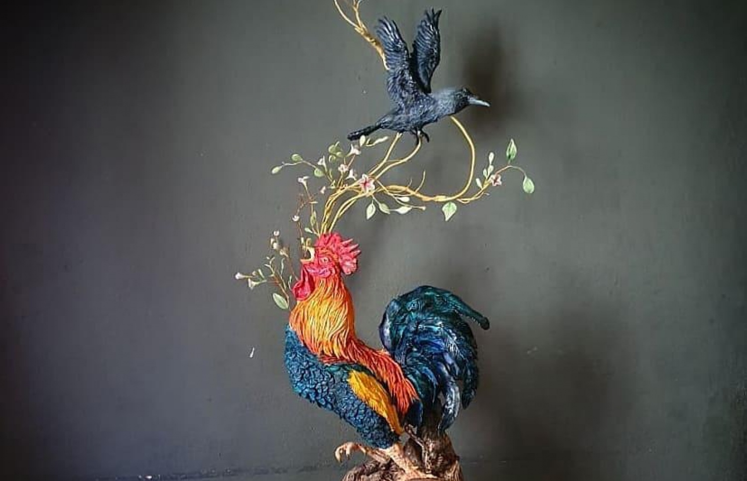 ޝަފާގެ ކޭކުގައި ހިމެނޭ ހާލާއި ކާޅު