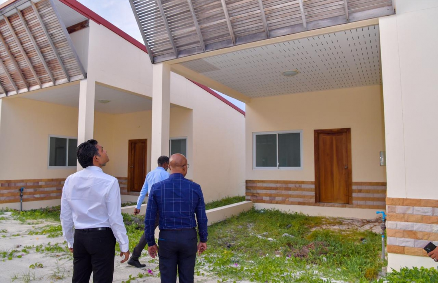 ދިއްދޫ ފްލެޓުތައް ނައިބު ރައީސް ފައިސަލް ބައްލަވައިލައްވަނީ -- ފޮޓޯ: ރައީސް އޮފީސް