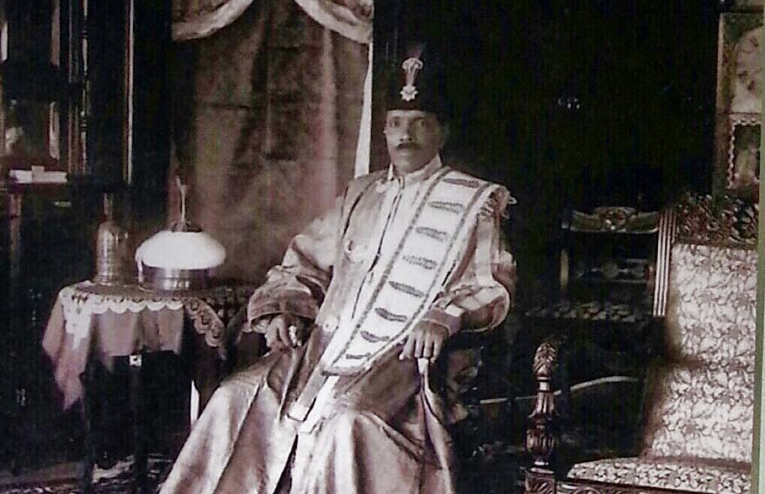 އަނީސާ ނޫރައްދީންގެ ބައްޕާފުޅު، ސުލްތާން ހަސަން ނޫރައްދީން. --ފޮޓޯ: ވޮނަދަނަ ރާއްޖެ (ފޭސްބުކް)