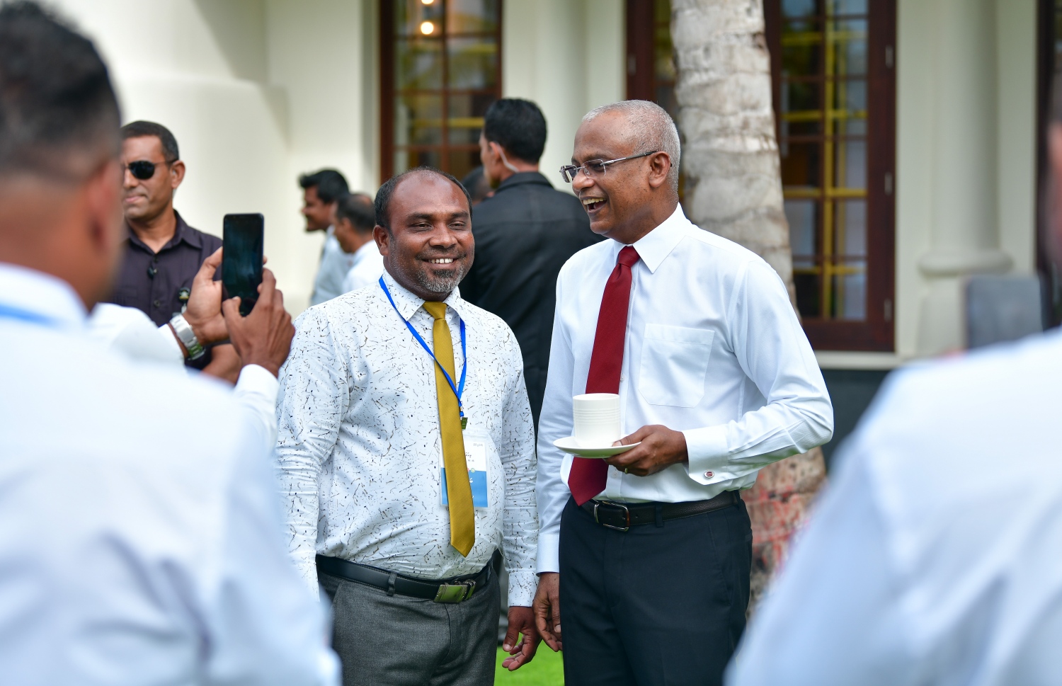 ޑިސެމްބަރު 15، 2019: ރާއްޖޭގެ ހުރިހާ ކައުންސިލްތައް ހިމެނޭ ގޮތުން ކްރޮސް ރޯޑްސްގައި ދެ ދުވަހަށް ފެށި "ވިއަވަތި ރާއްޖެ" މަހާސިންތާގައި ރައީސް އިބްރާހިމް މުހައްމަދު ސޯލިހް ބައިވެރިވަޑައިގަންނަވަނީ --. ފޮޓޯ: ނިޝާން އަލީ/މިހާރު