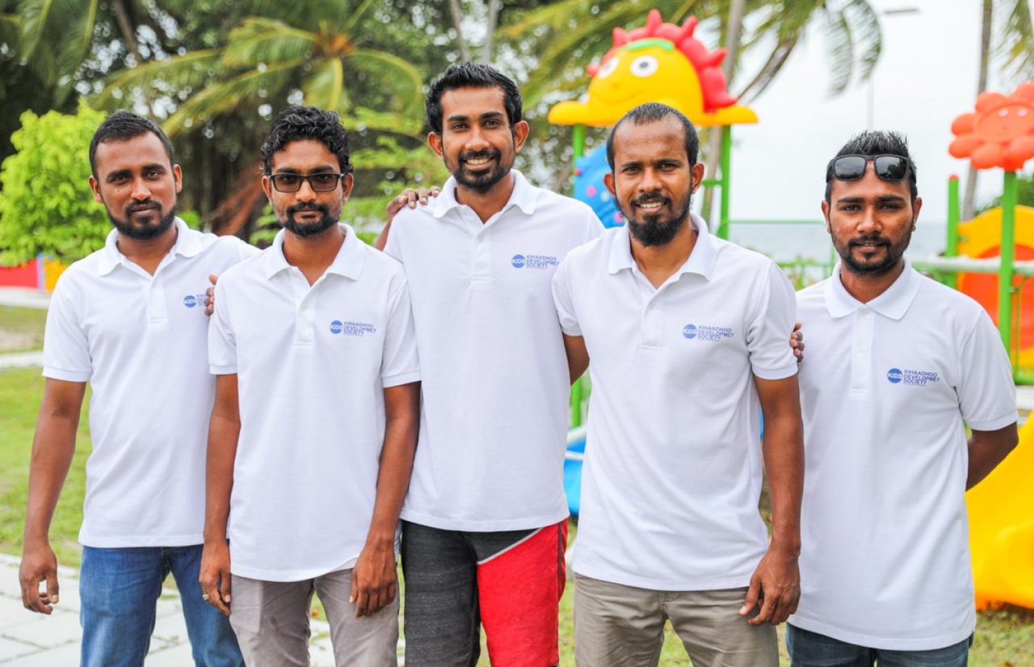 ކިހާދޫ ޑެވެލޮޕްމަންޓް ސޮސައިޓީގެ މެމްބަރުންތަކެއް-- ފޮޓޯ: ބީއެމްއެލް