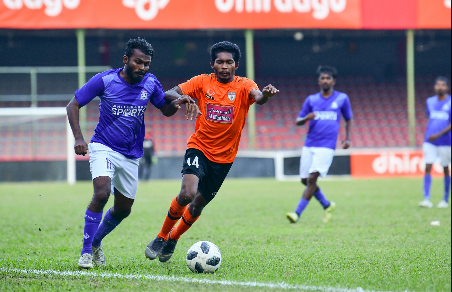 އީގަލްސް އާއި ނިލަންދޫ މިއަދު ކުޅުނު މެޗުގެ ތެރެއިން. -- ފޮޓޯ: ހުސެއިން ވަހީދު/ މިހާރު