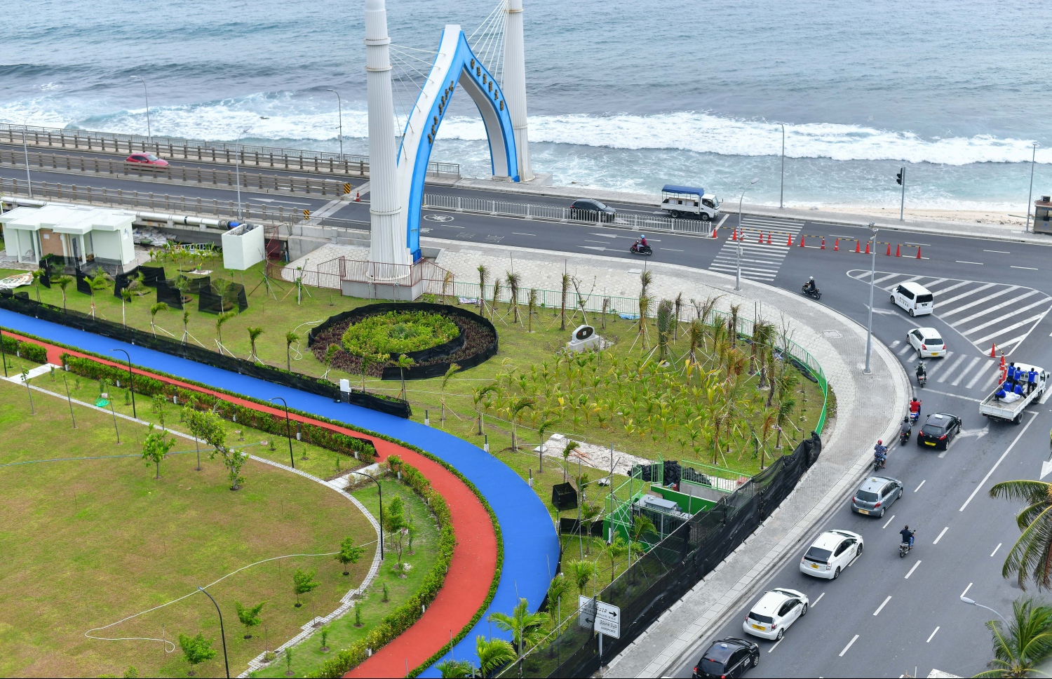 މާލެ: ޑިސެމްބަރު 30، 2019- ހެންވޭރު ޕާކް ނުވަތަ އަޑި ޕާކް ސަރަހައްދުގައި ހަދަމުން އަންނަ ފެހިކަން ގަދަ ބަގީޗާގެ މަސައްކަތް މިހާރު ގޮސްފައިވާ ހިސާުބު---. ފޮޓޯ: ނިޝާން އަލީ/މިހާރު