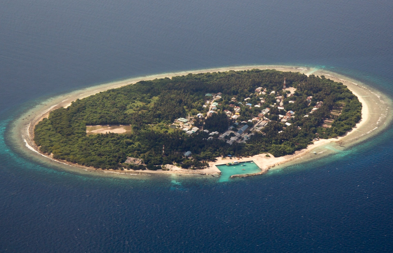 ހދ. ކުުރިނބީ: އަތޮޅުވެރިކަން ކުރަން އެ ރަށު ރައްޔިތުން ބޭނުންވޭ