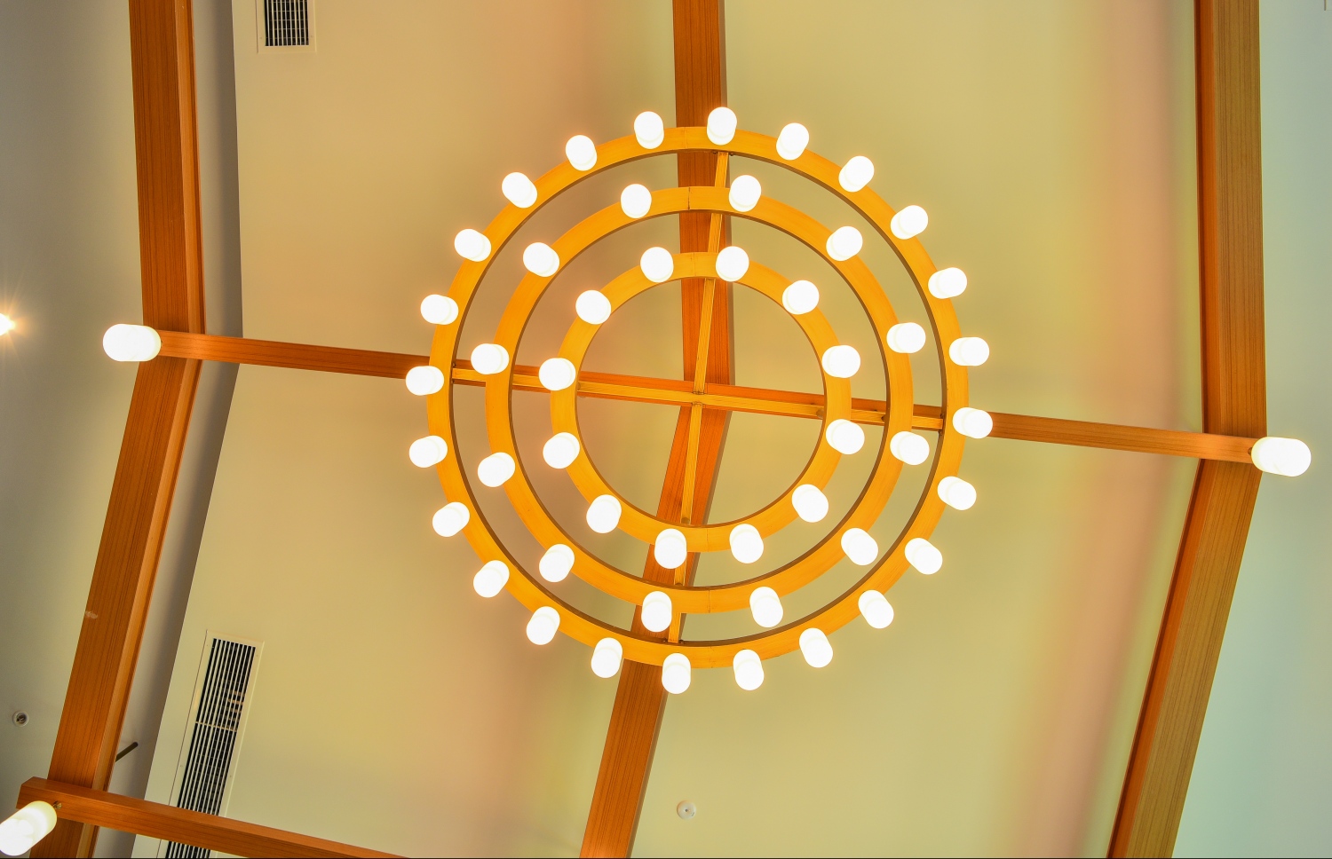 މާލެ- ޖެނުއަރީ 7، 2020: ސައޫދީ އަރަބިއްޔާގެ ރަސްގެފާނު ސަލްމާން އަބްދުލްއަޒީޒްގެ ޚަރަދުގައި މާލޭގައި އިމާރާތް ކުރި މިސްކިތް ، ވައްކޮށް ހަދާފައި ހުރި މިސްކިތުގައި މިހާރު ކުރިއަށް ދަނީ ތަން ސާފުކުރުމާއި އެންމެ ފަހުގެ ކުދިކުދި މަސައްކަތްތައް--. ފޮޓޯ: ނިޝާން އަލީ/މިހާރު